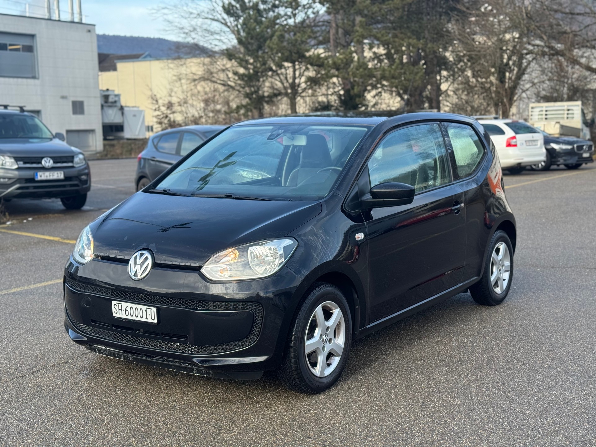 VW Up 1.0 white up-image-0