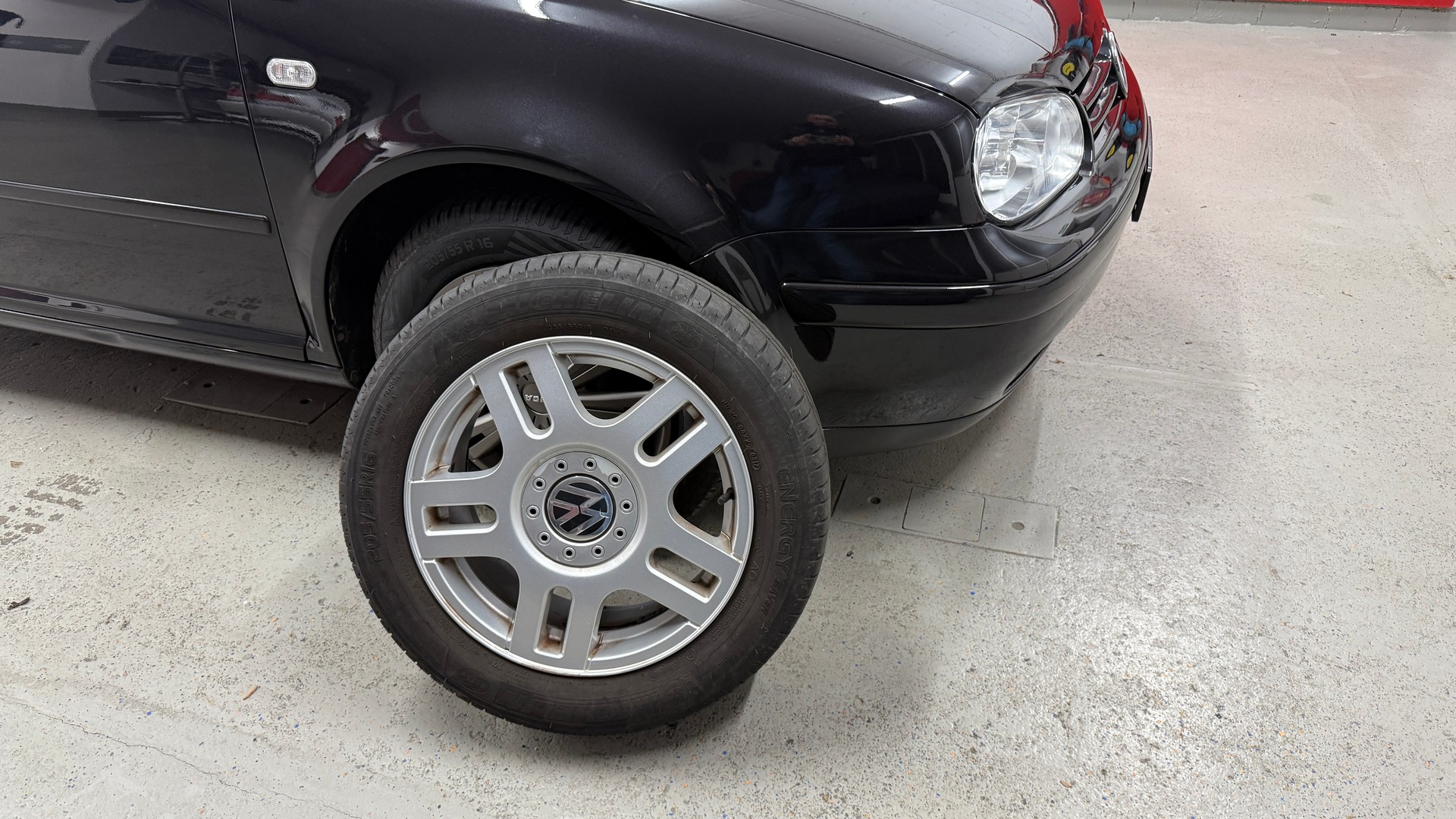 VW Golf 1.8 T GTI, *gepflegtes GTI, 1 Hand Auto, frisch ab MFK & Service, 8-fach berädert, Klimatronic-image-15