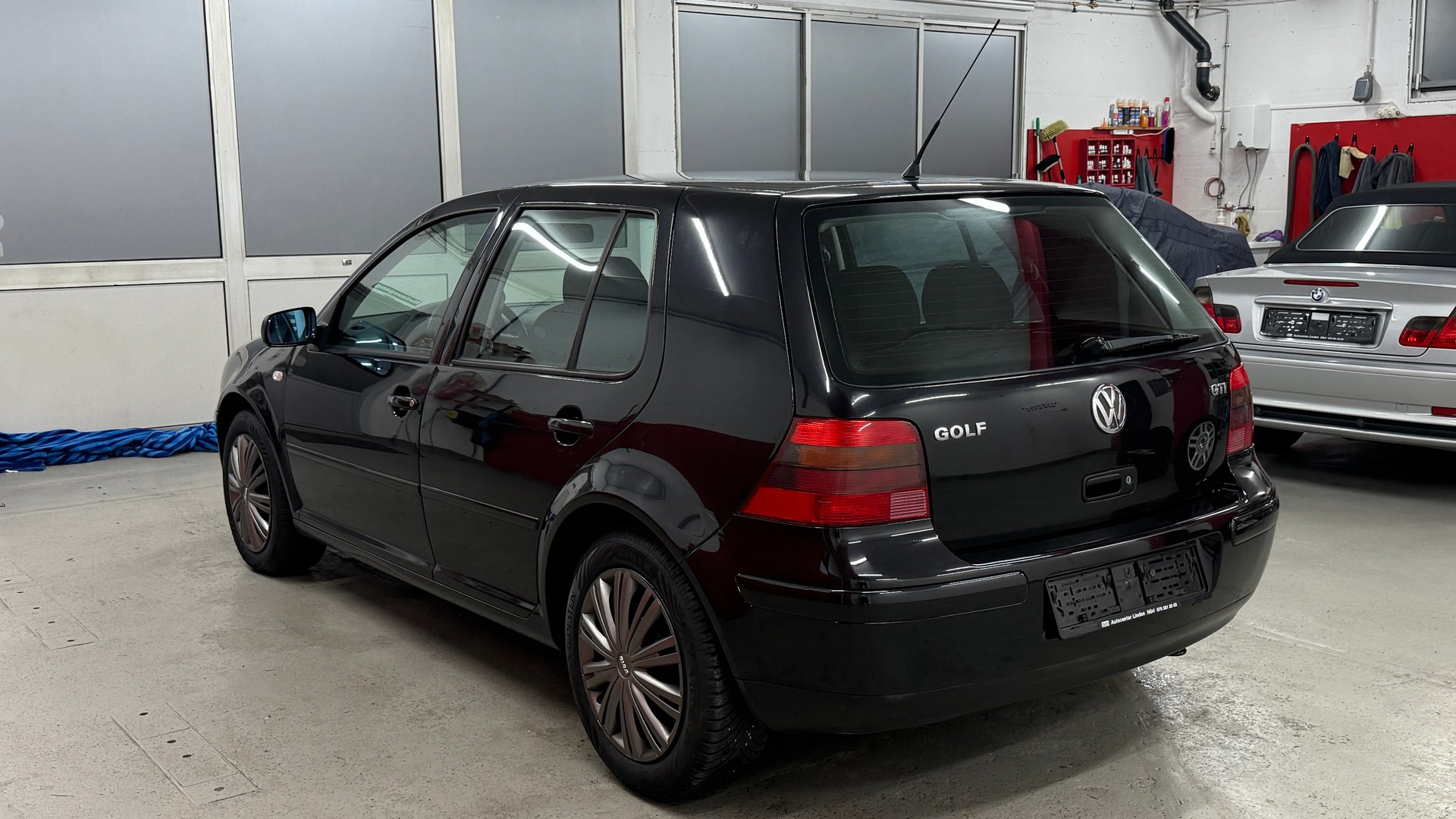 VW Golf 1.8 T GTI, *gepflegtes GTI, 1 Hand Auto, frisch ab MFK & Service, 8-fach berädert, Klimatronic-image-6