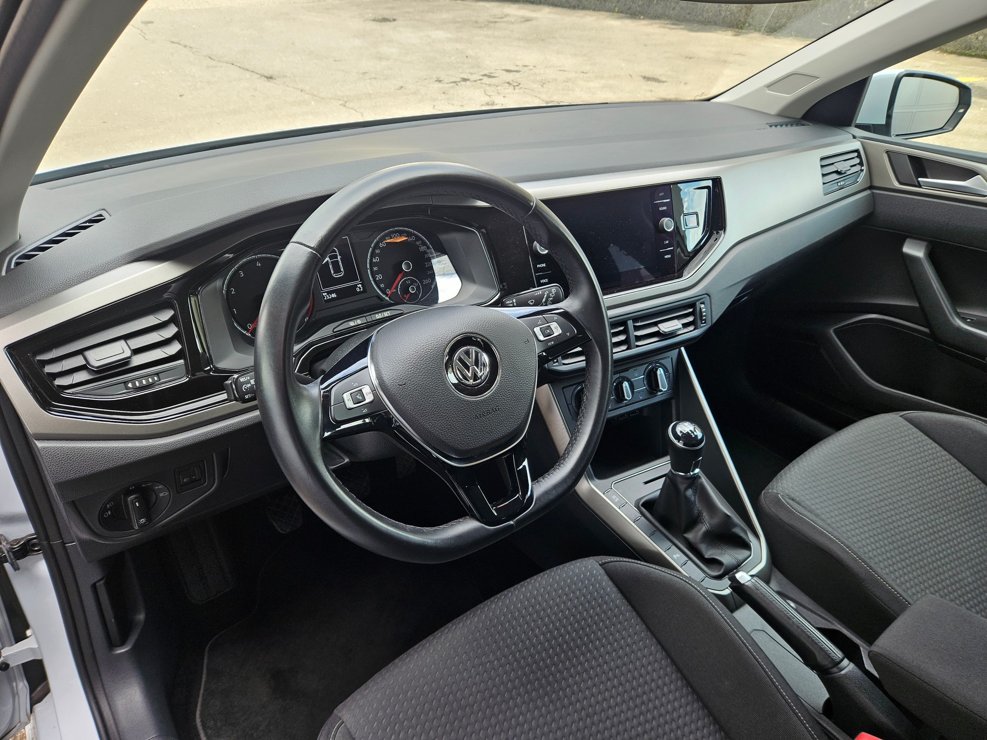 VW Polo 1.0 TSI BMT Comfortline-image-4