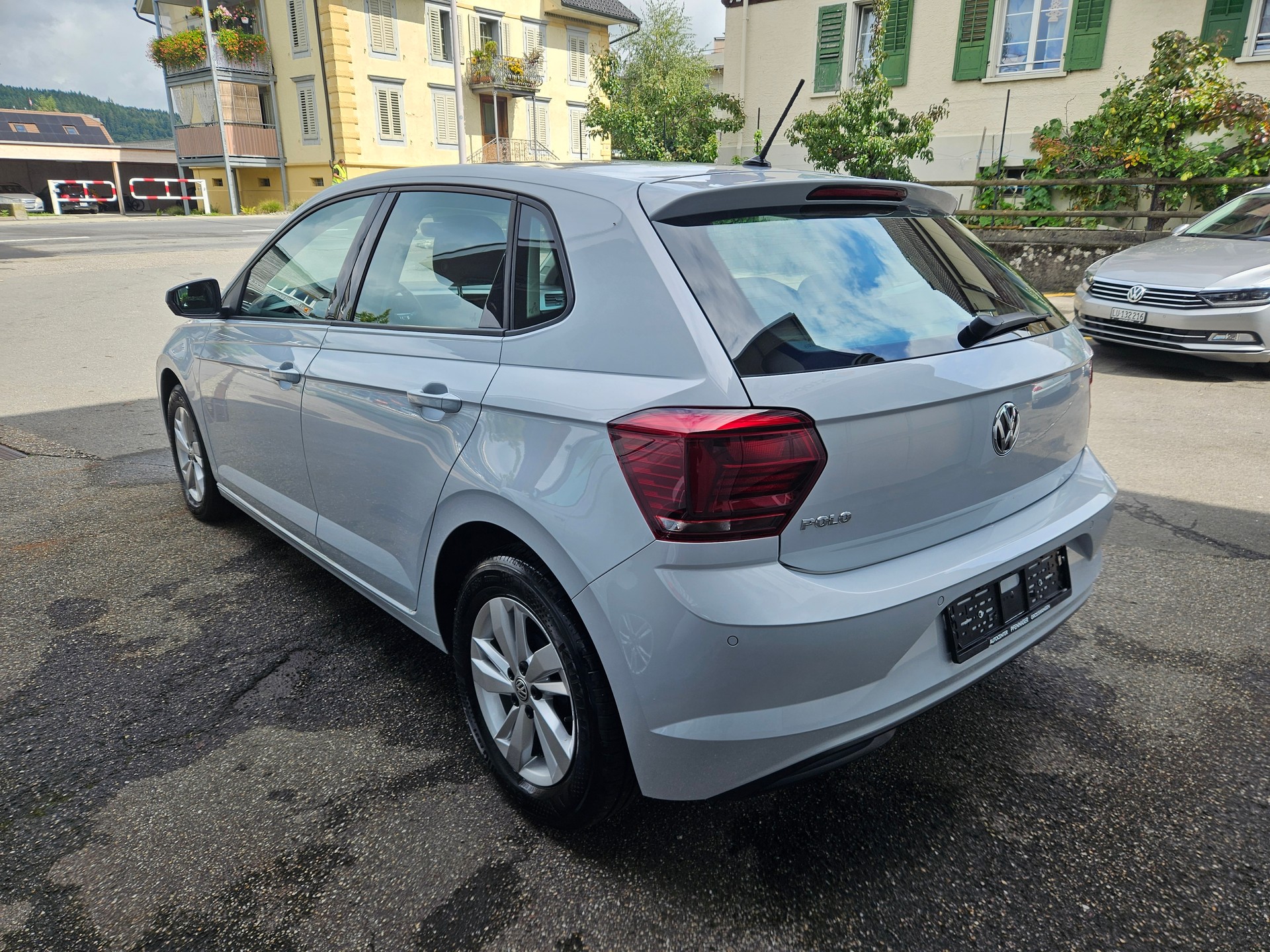 VW Polo 1.0 TSI BMT Comfortline-image-2