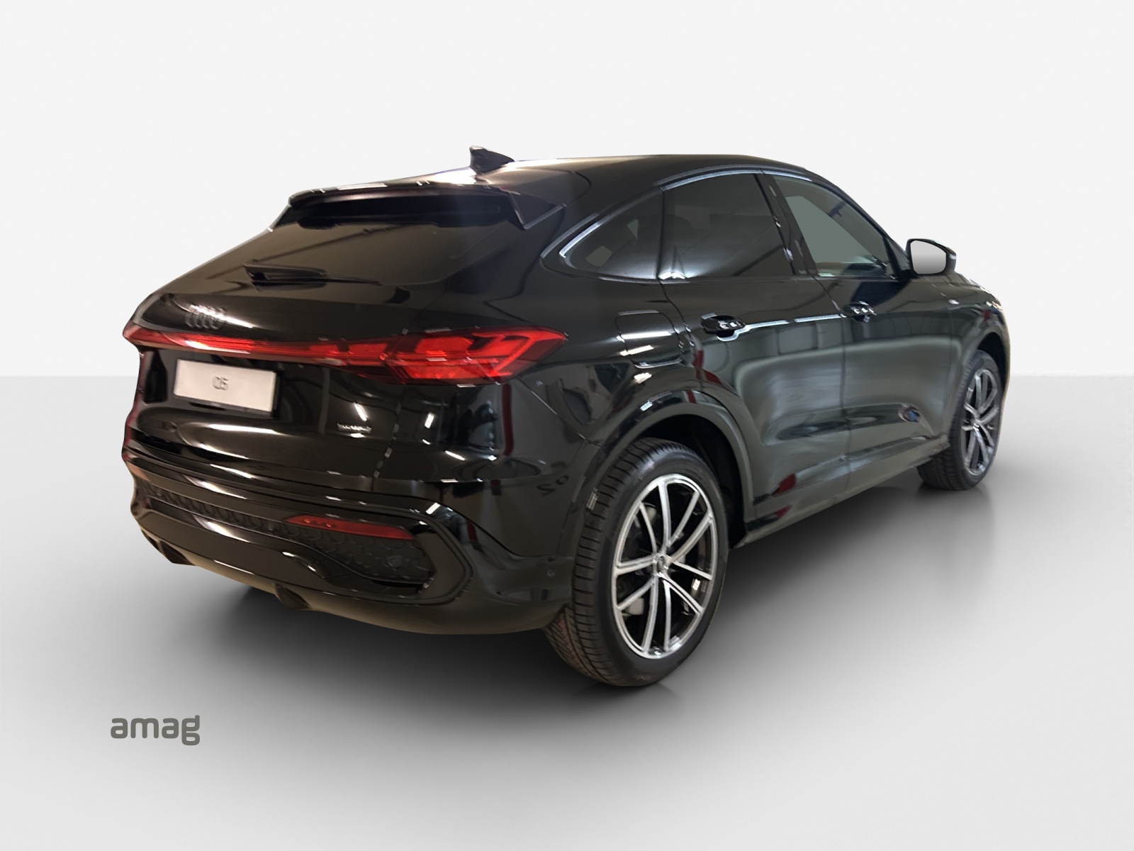 AUDI Q5 Sportback TDI quattro 150 kW S-tronic-image-4