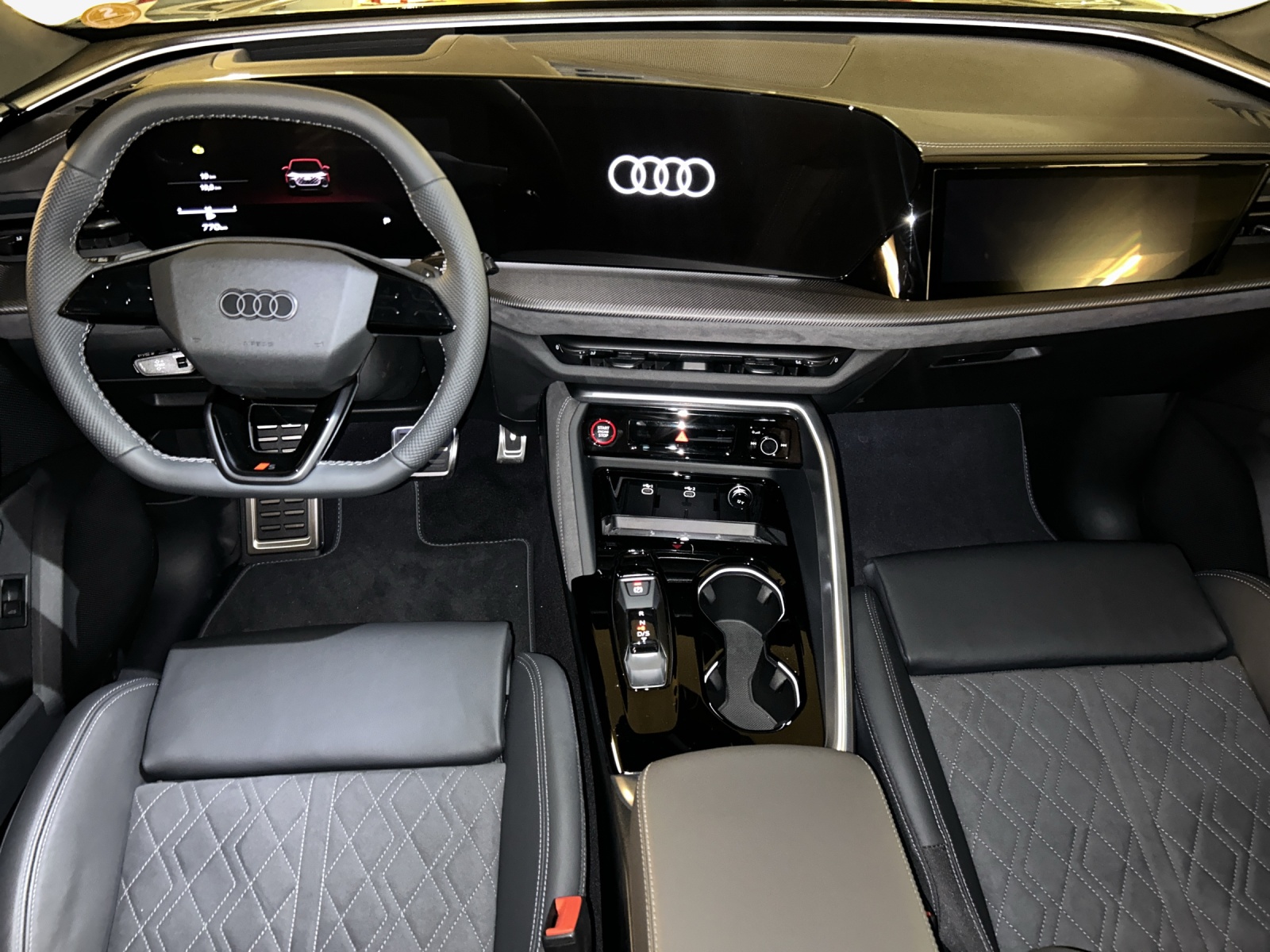 AUDI Q5 Sportback TDI quattro 150 kW S-tronic-image-8