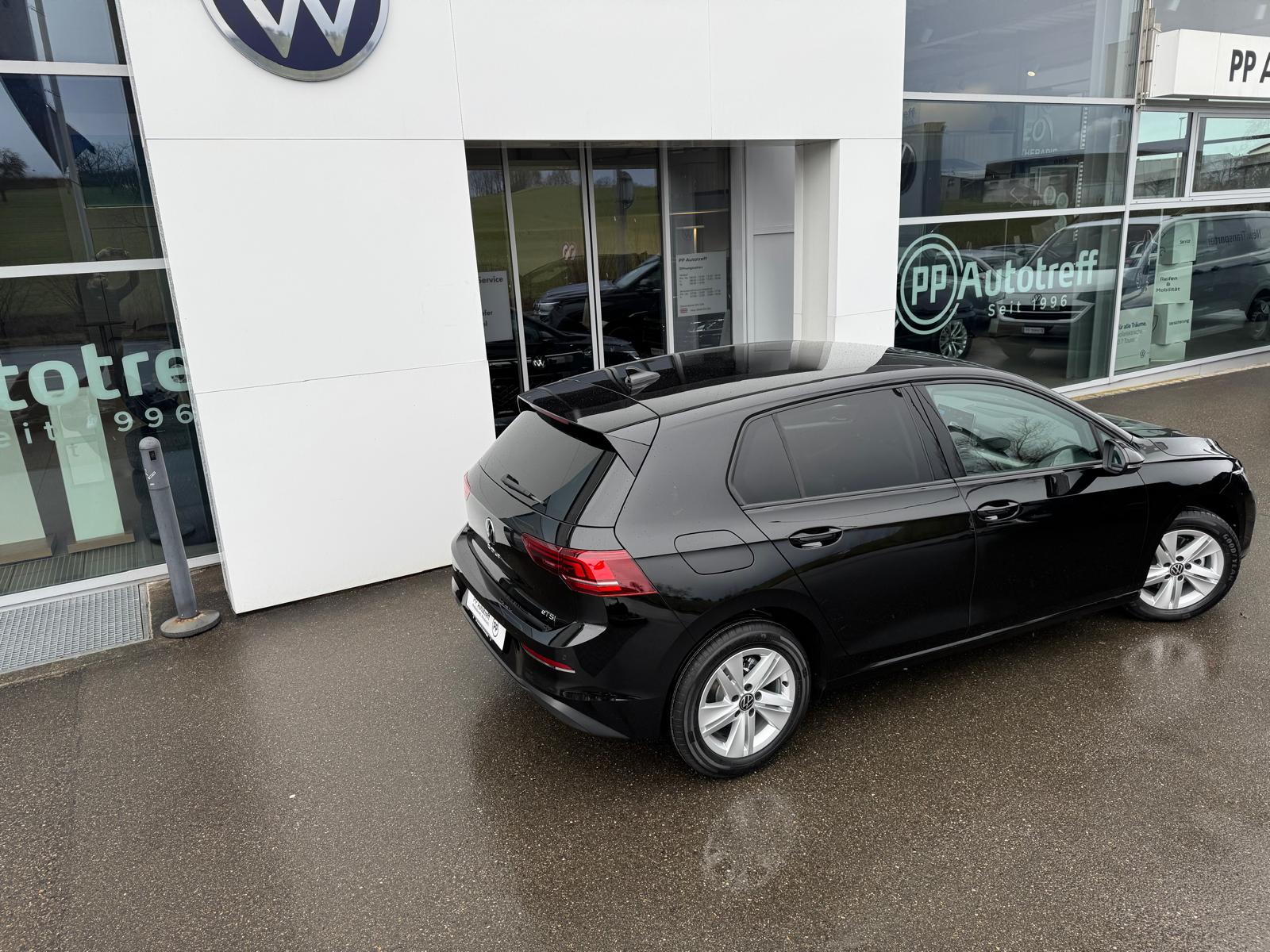 VW Golf 1.5 e TSI mHEV Basis DSG-image-3