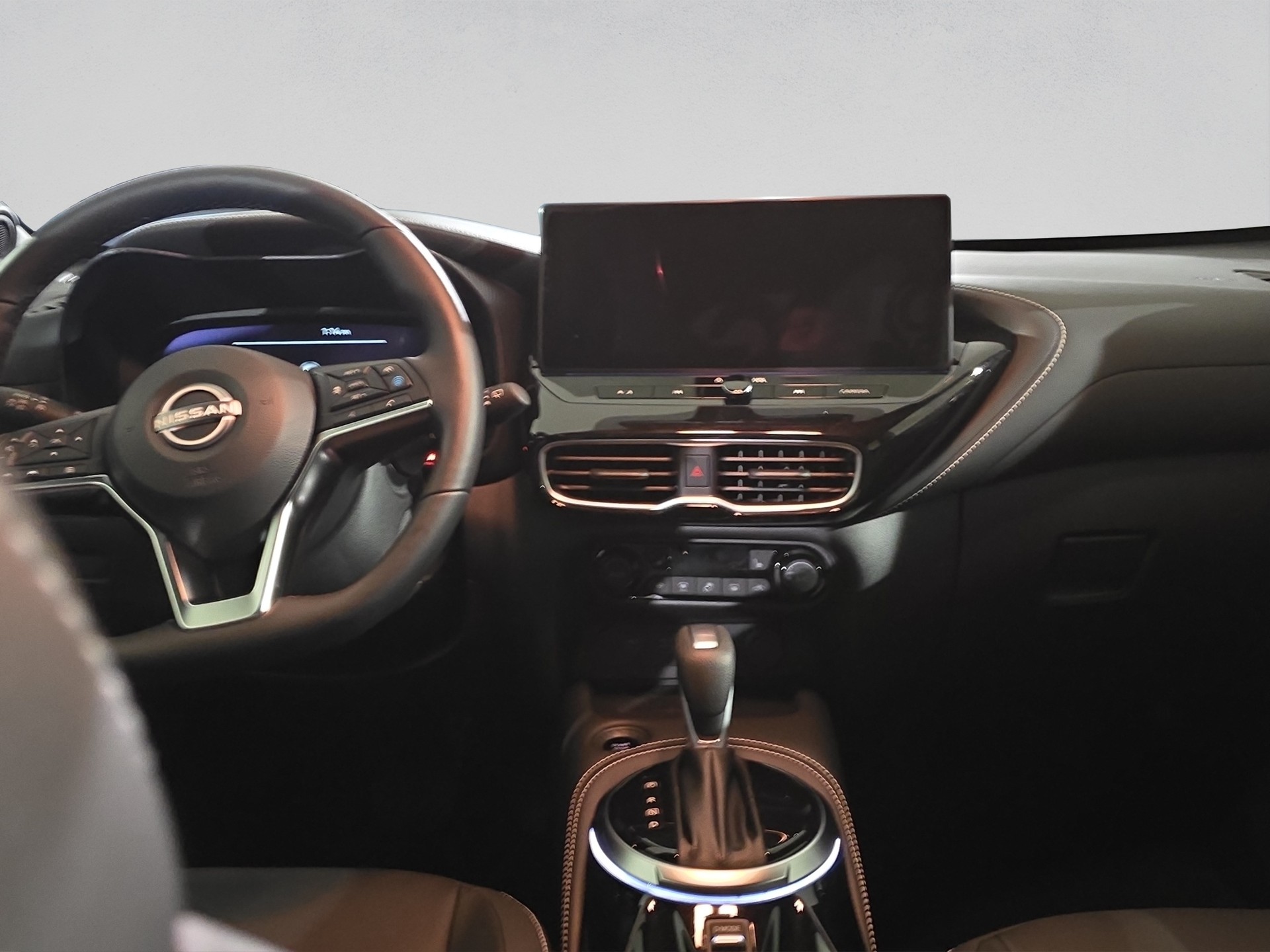 NISSAN Juke 1.6 FHEV Tekna-image-9
