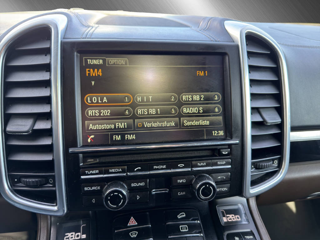 PORSCHE Cayenne 3.0 V6 TDI TipT **Inkl. AHK**-image-15