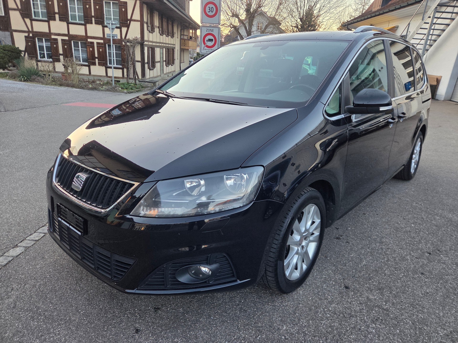 SEAT Alhambra 2.0 TDI Style Eco DSG-image-2