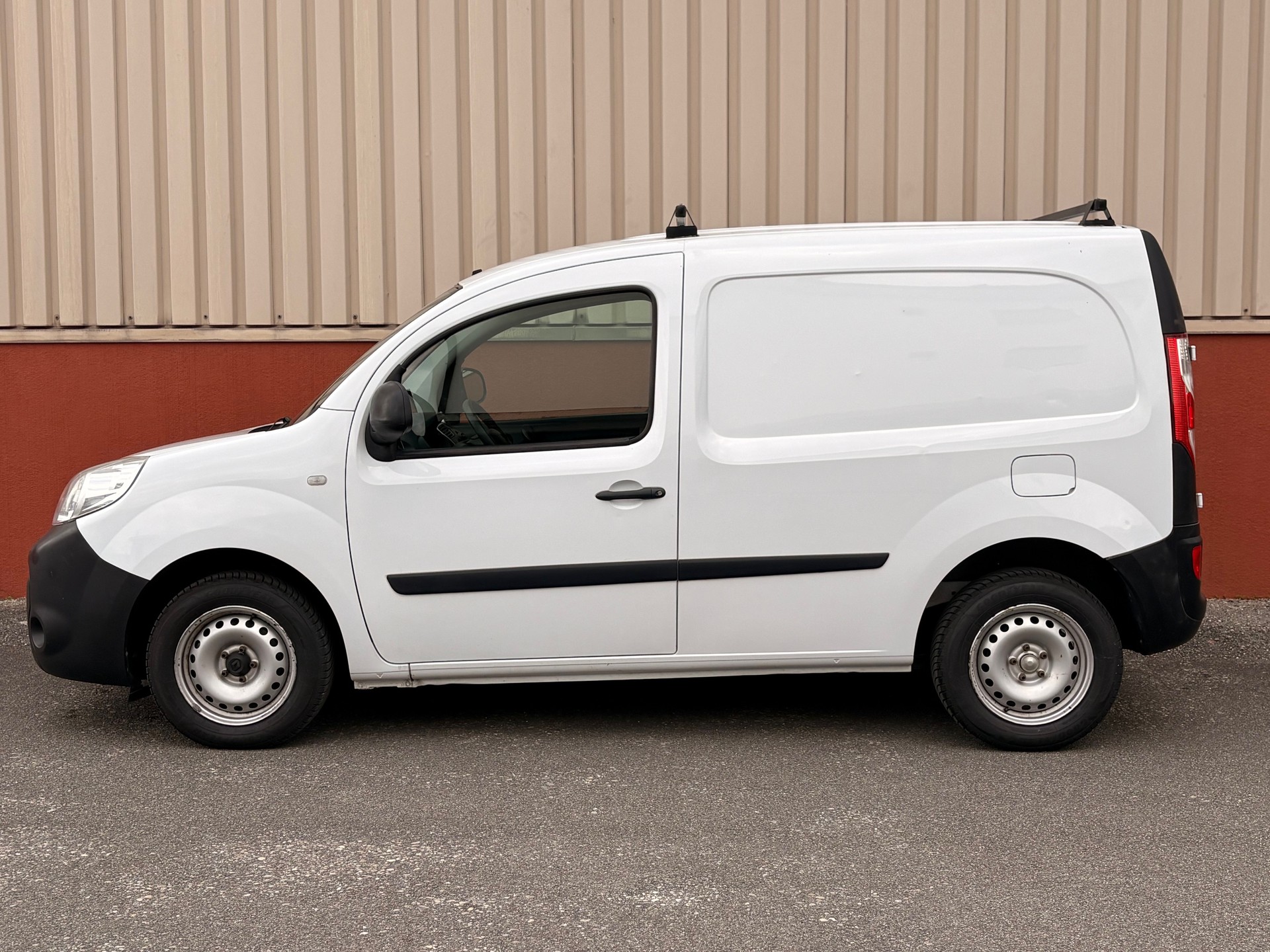 RENAULT Kangoo Medium TCe 115 ENERGY First Access-image-2
