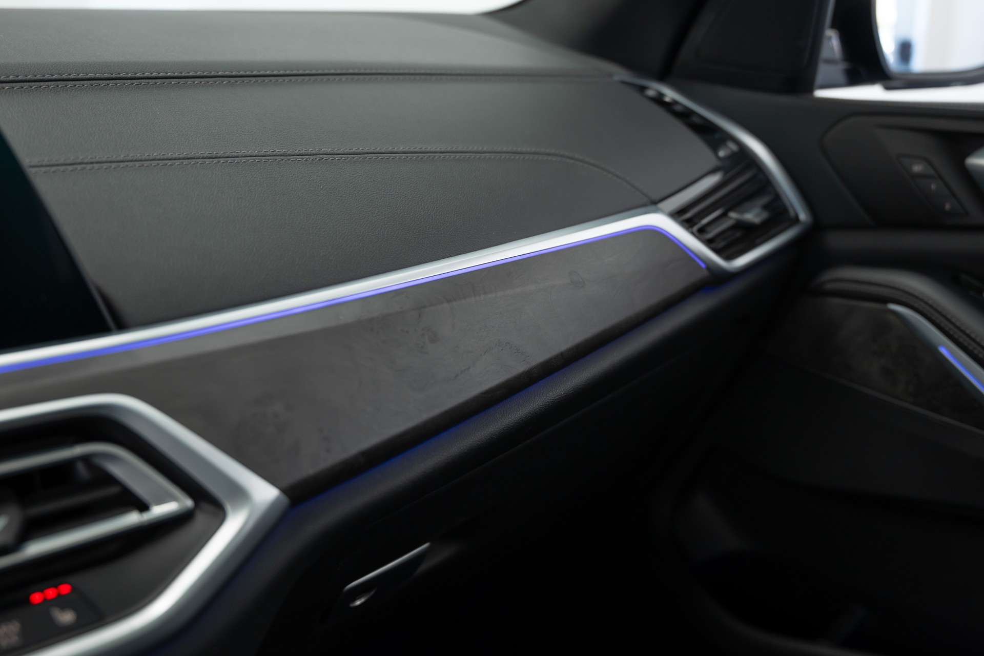 BMW X5 xDrive 45e M Sport Steptronic-image-19