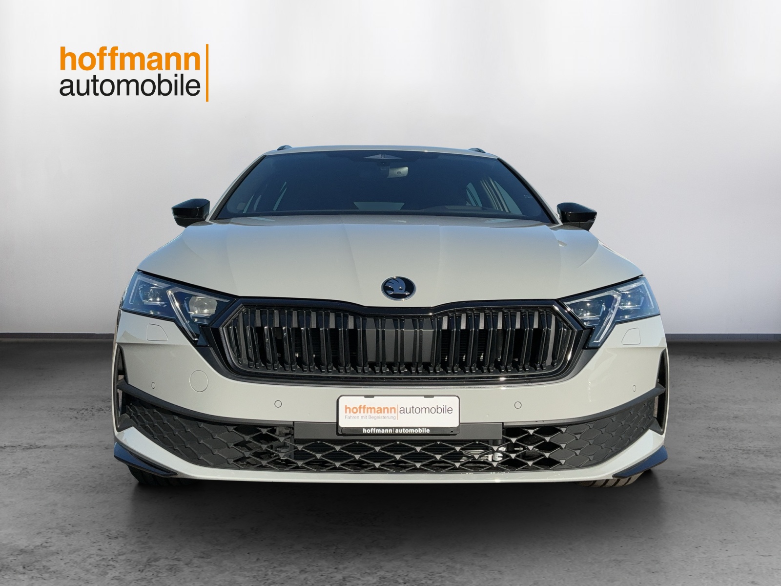 SKODA Octavia Combi 1.5 TSI mHEV DSG Sport Line-image-1