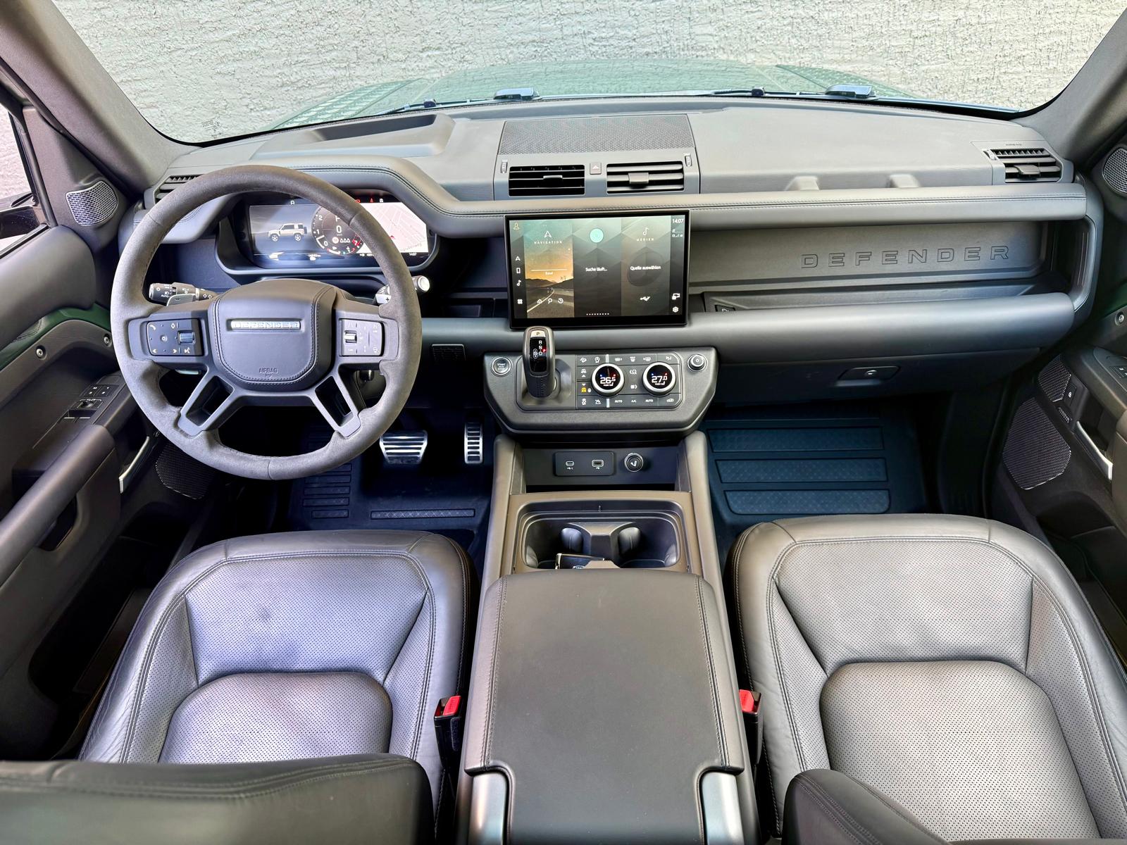 LAND ROVER Defender 90 525 V8 5.0 AT8-image-8