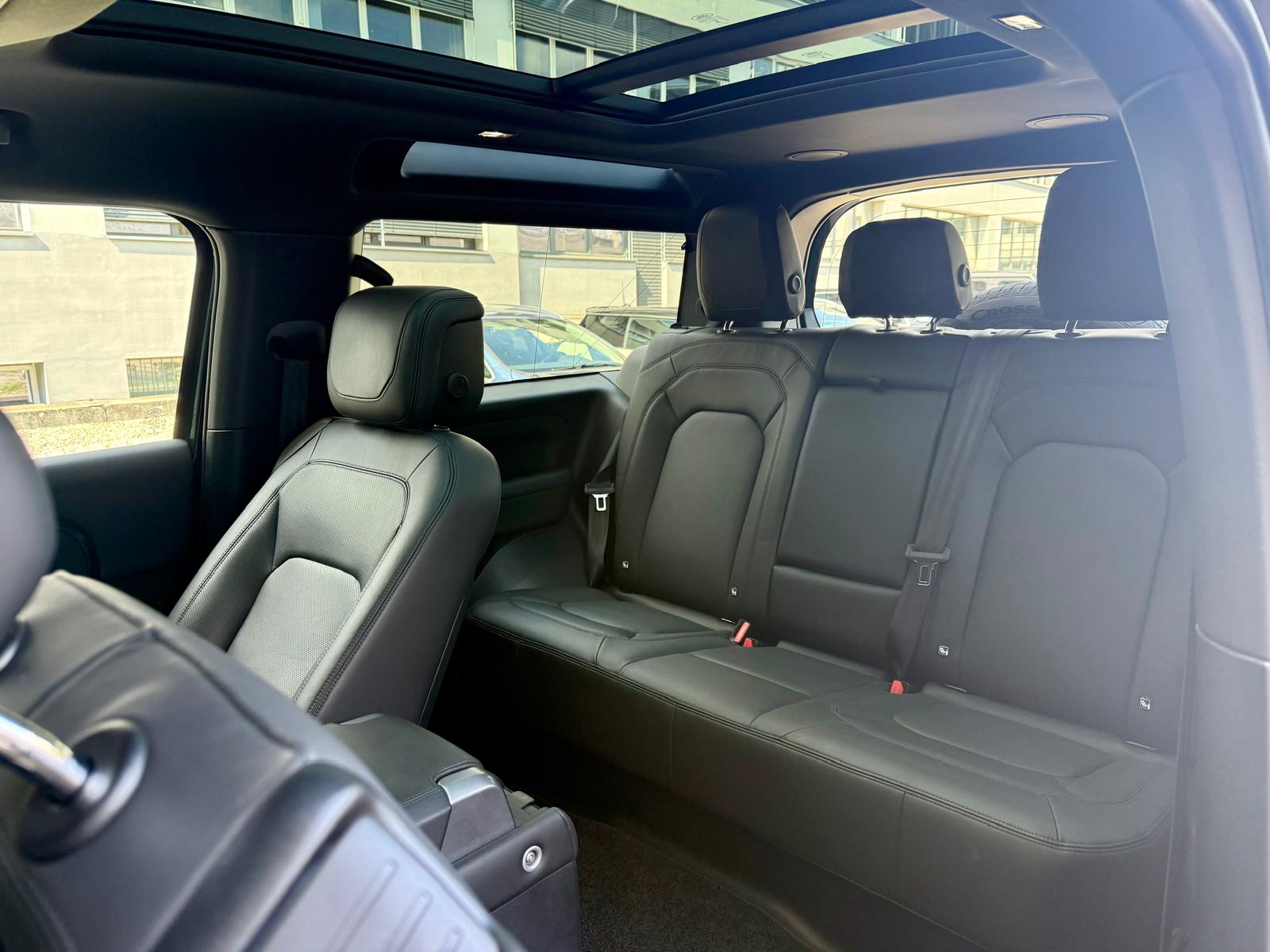 LAND ROVER Defender 90 525 V8 5.0 AT8-image-11