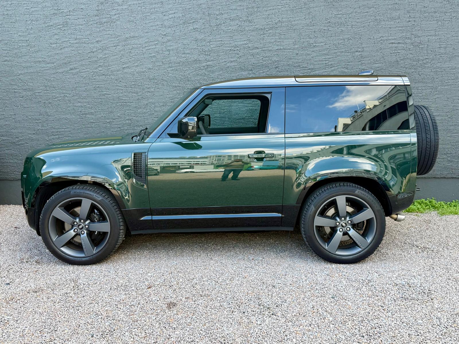 LAND ROVER Defender 90 525 V8 5.0 AT8-image-2