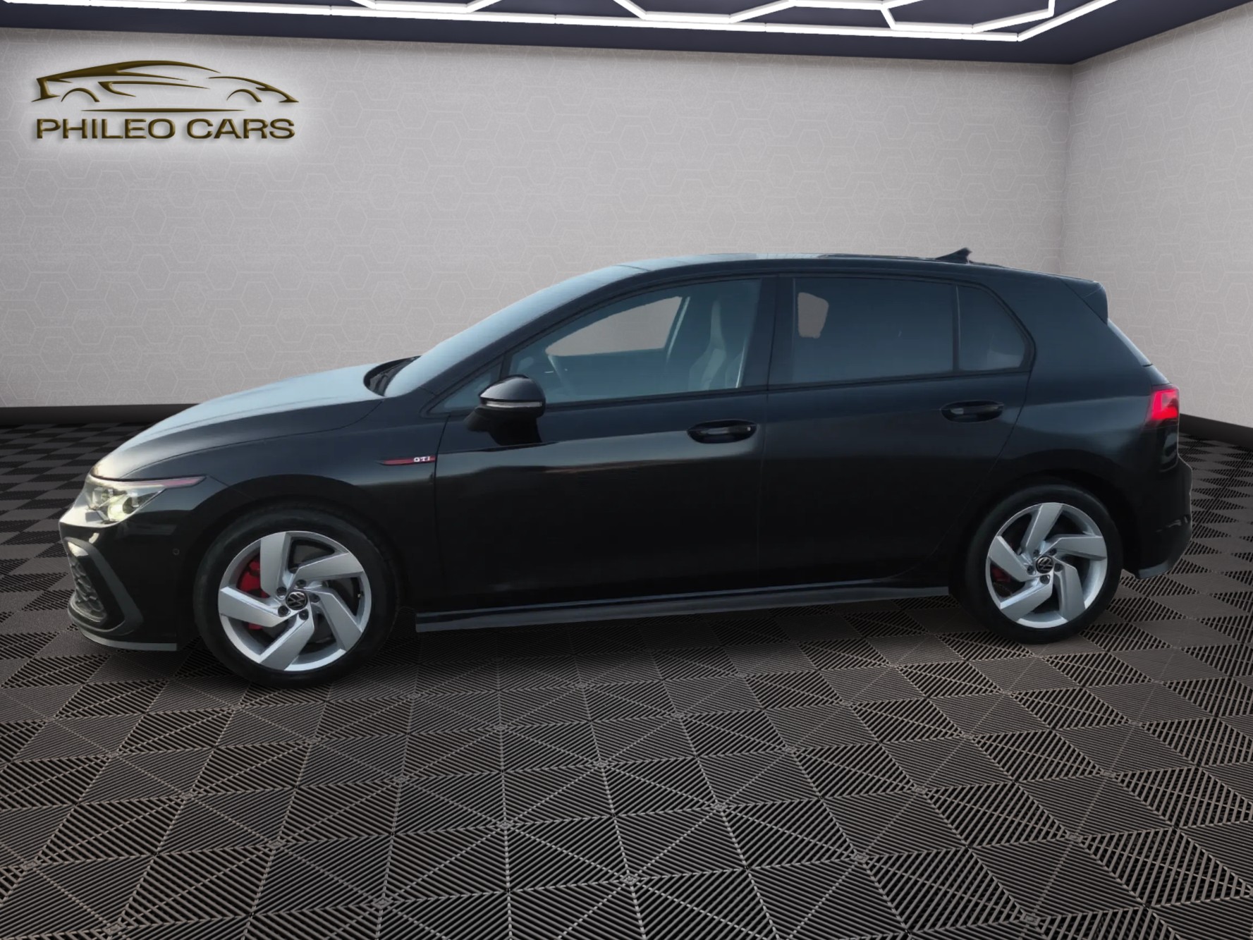 VW Golf 2.0 TSI GTI DSG-image-4