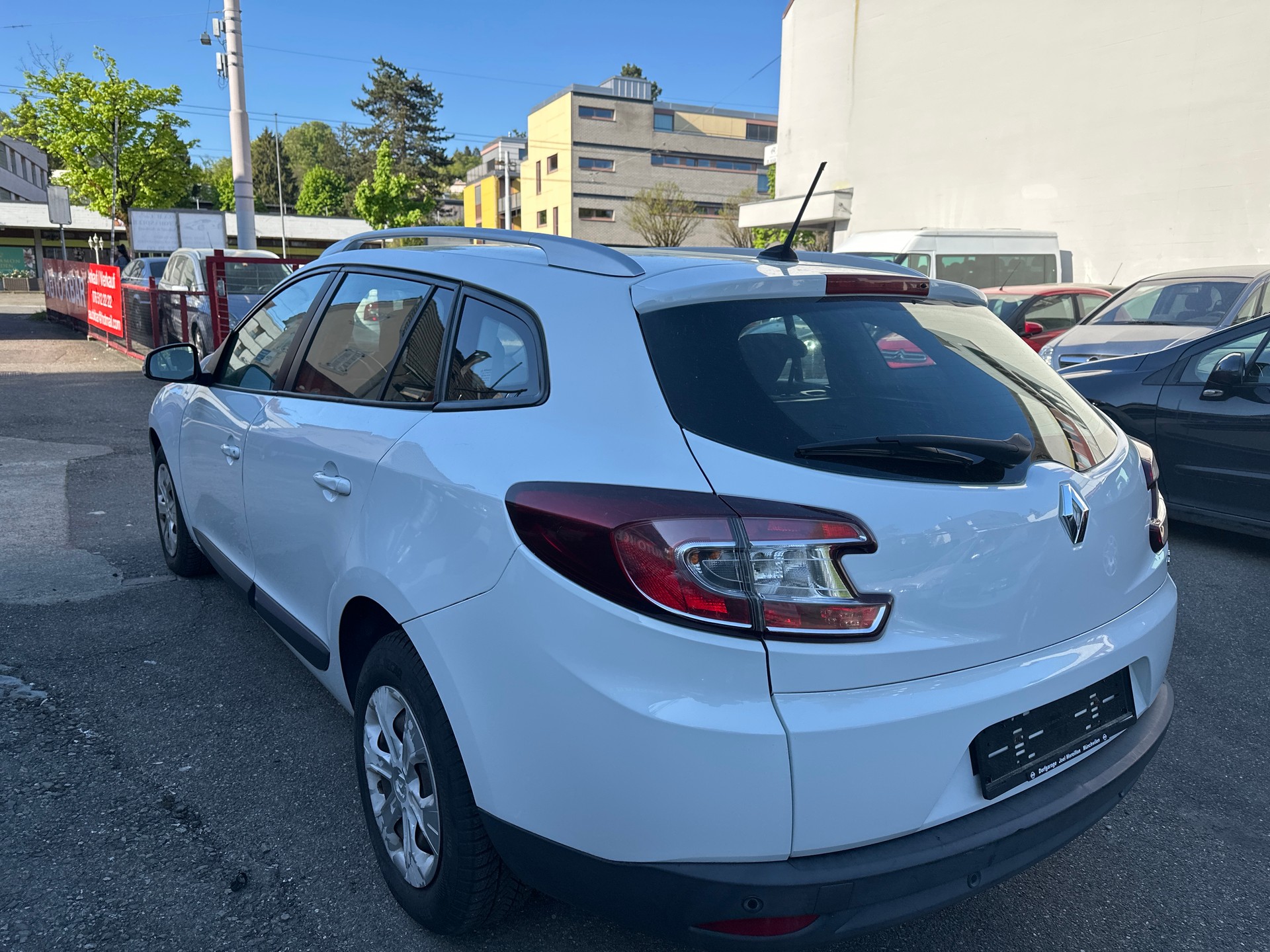 RENAULT Mégane Grandtour 1.5 dCi Expression EDC-image-4