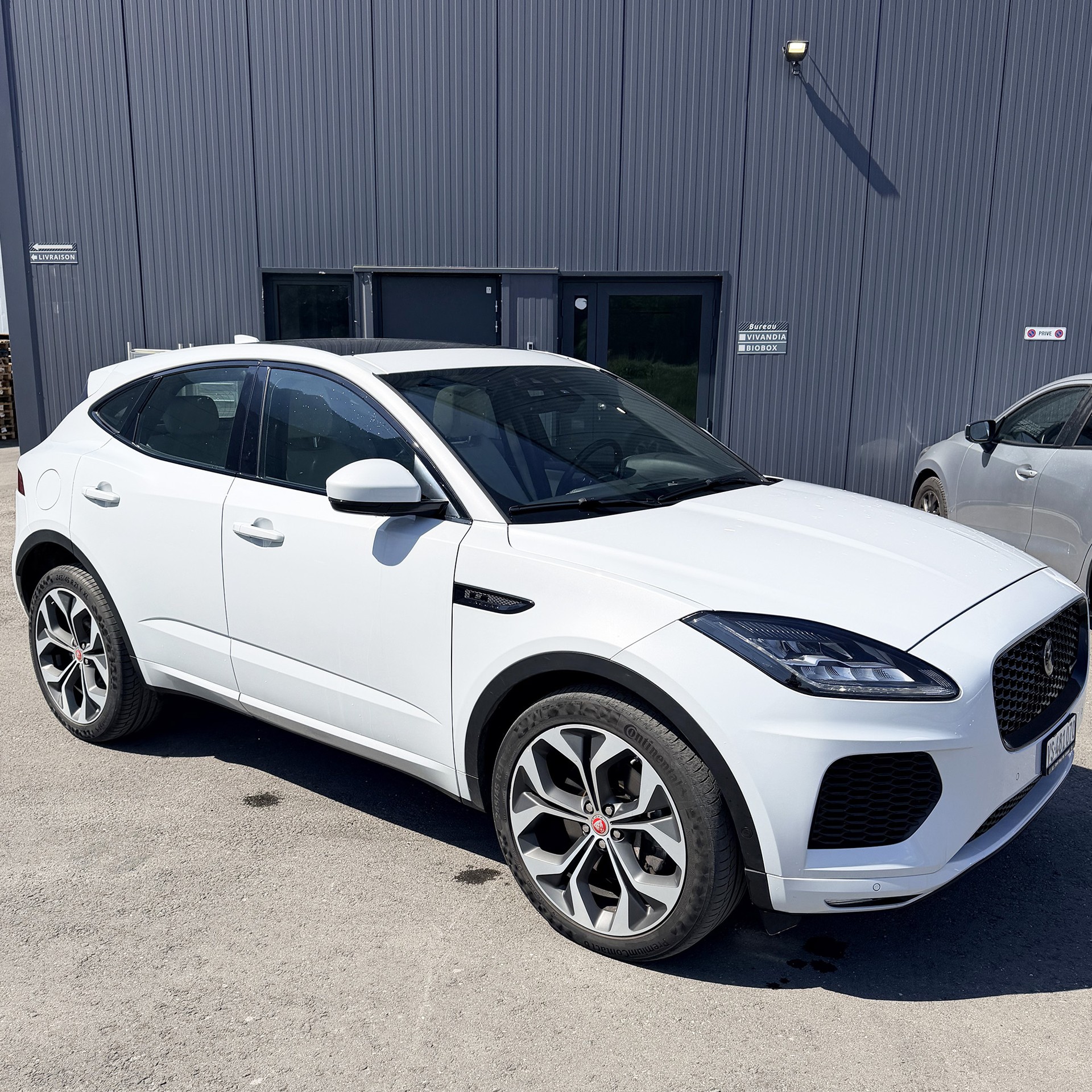 JAGUAR E-Pace 2.0 P250 R-Dynamic S AWD Automatik-image-1