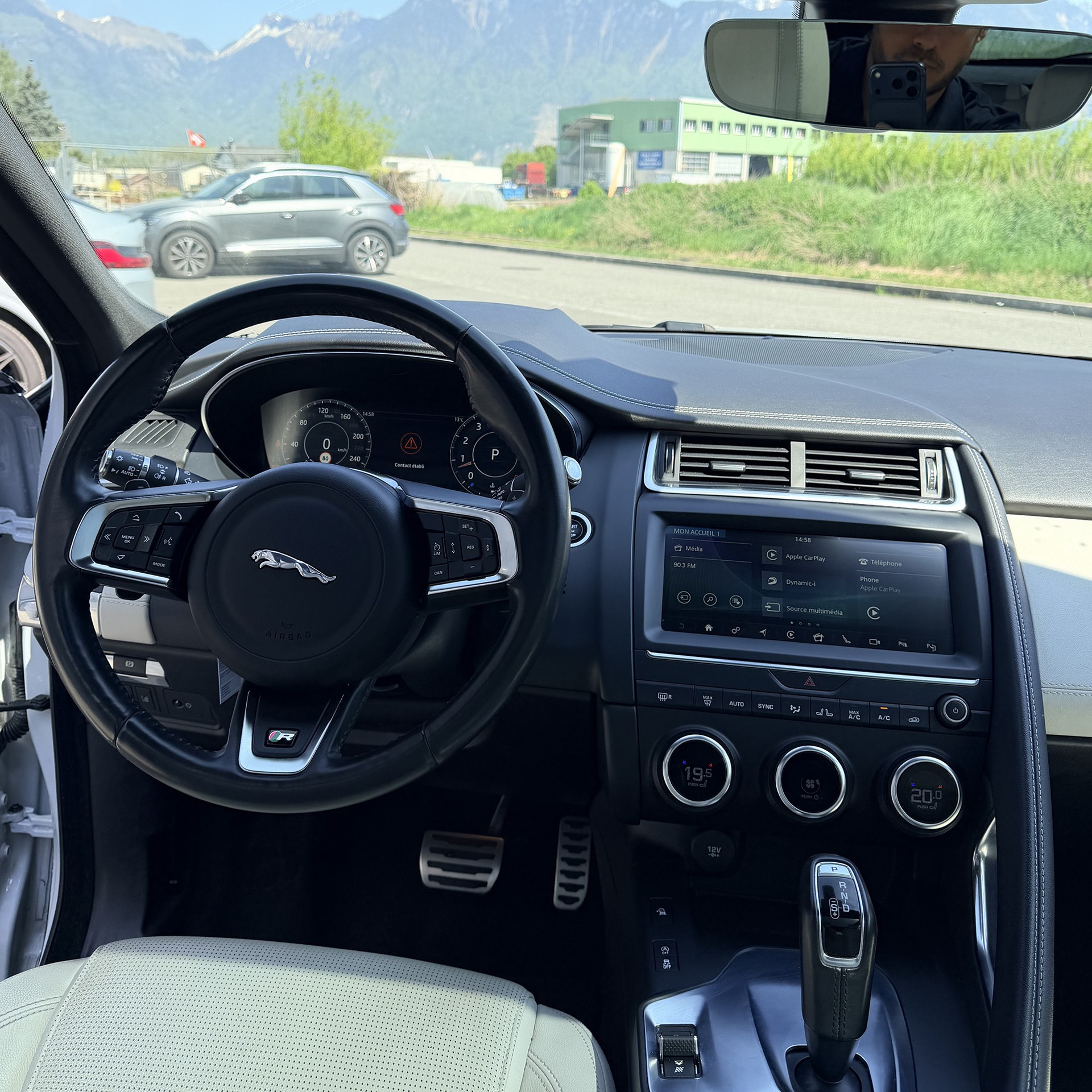 JAGUAR E-Pace 2.0 P250 R-Dynamic S AWD Automatik-image-3