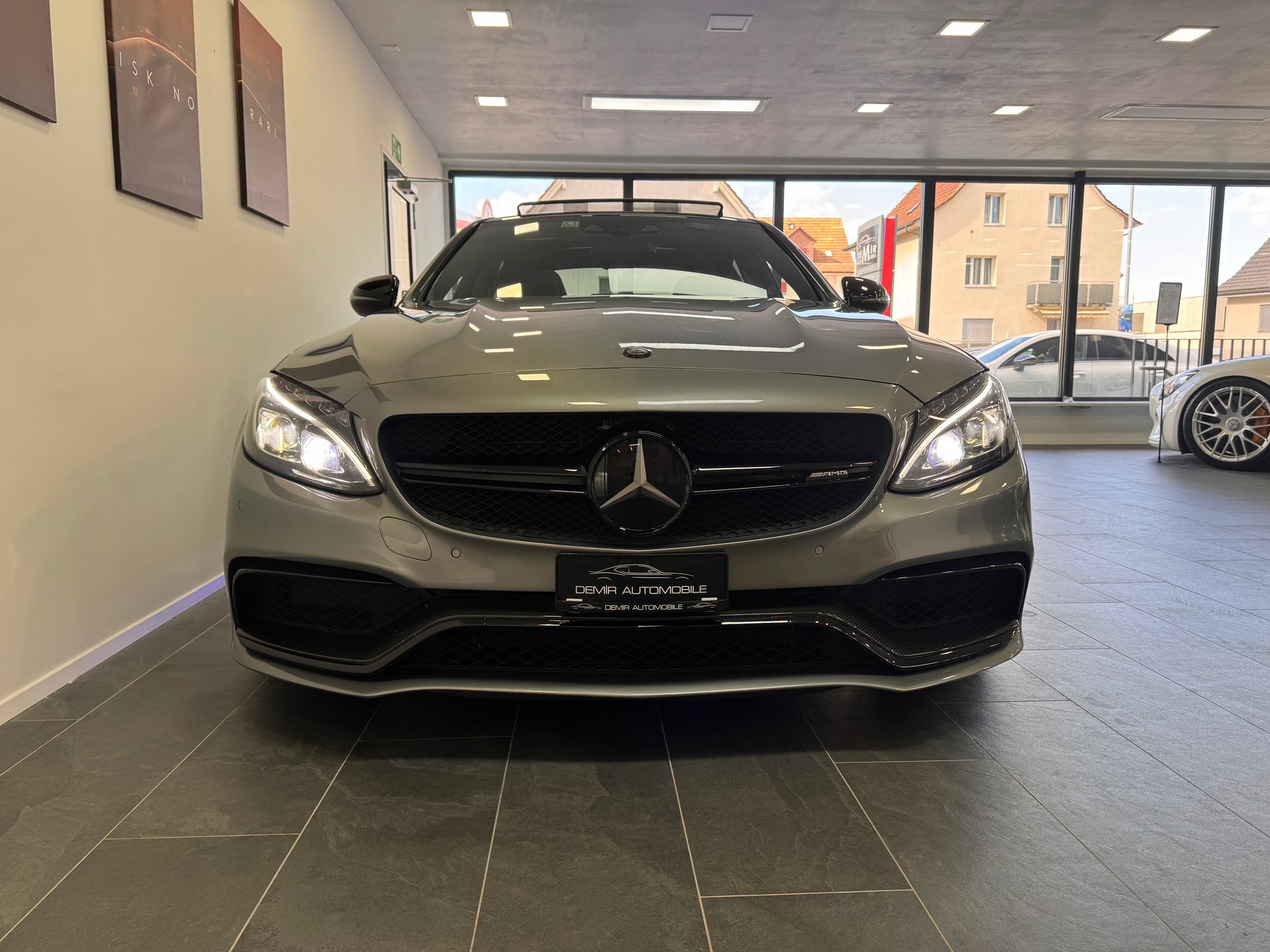 MERCEDES-BENZ C 63 S AMG Edition 1 Speedshift *Panorama / Carbon Exterieur & Interieur / Burmester / Head-Up / Schalensitze*-image-1