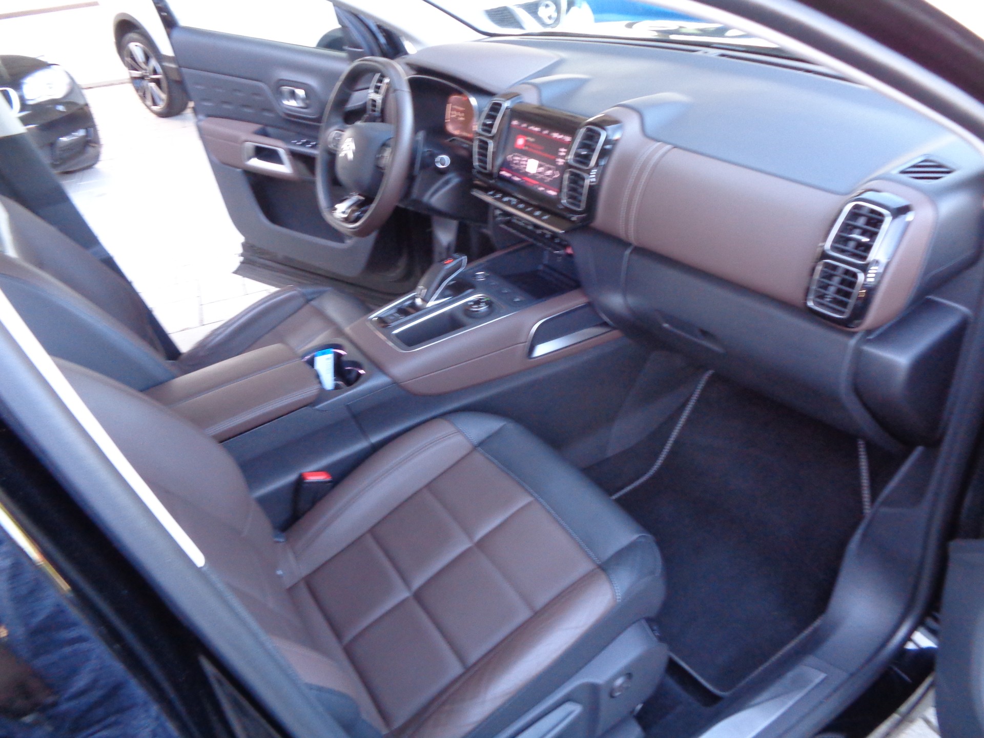 CITROEN C5 Aircross 1.6i PureTech Shine EAT8-image-7
