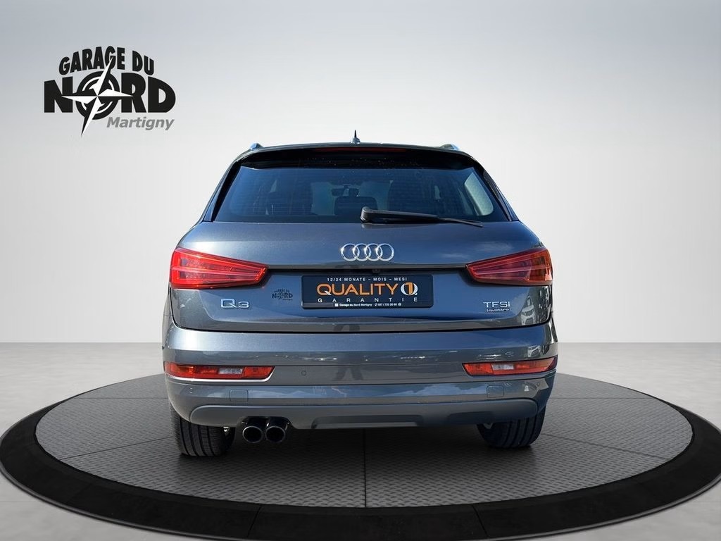 AUDI Q3 2.0 TFSI quattro S-tronic-image-4