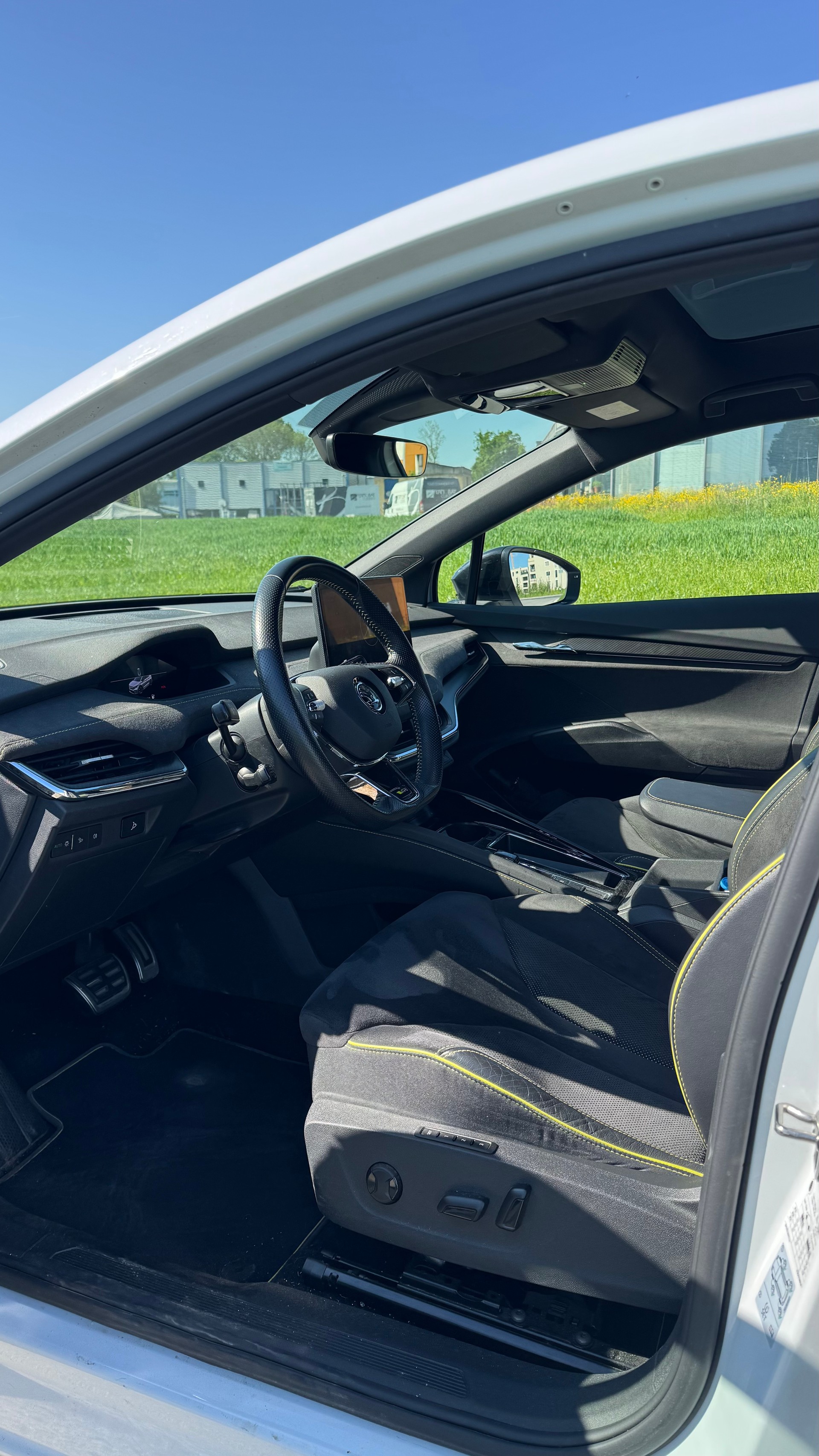 SKODA Enyaq Coupé RS iV 80 4x4-image-7