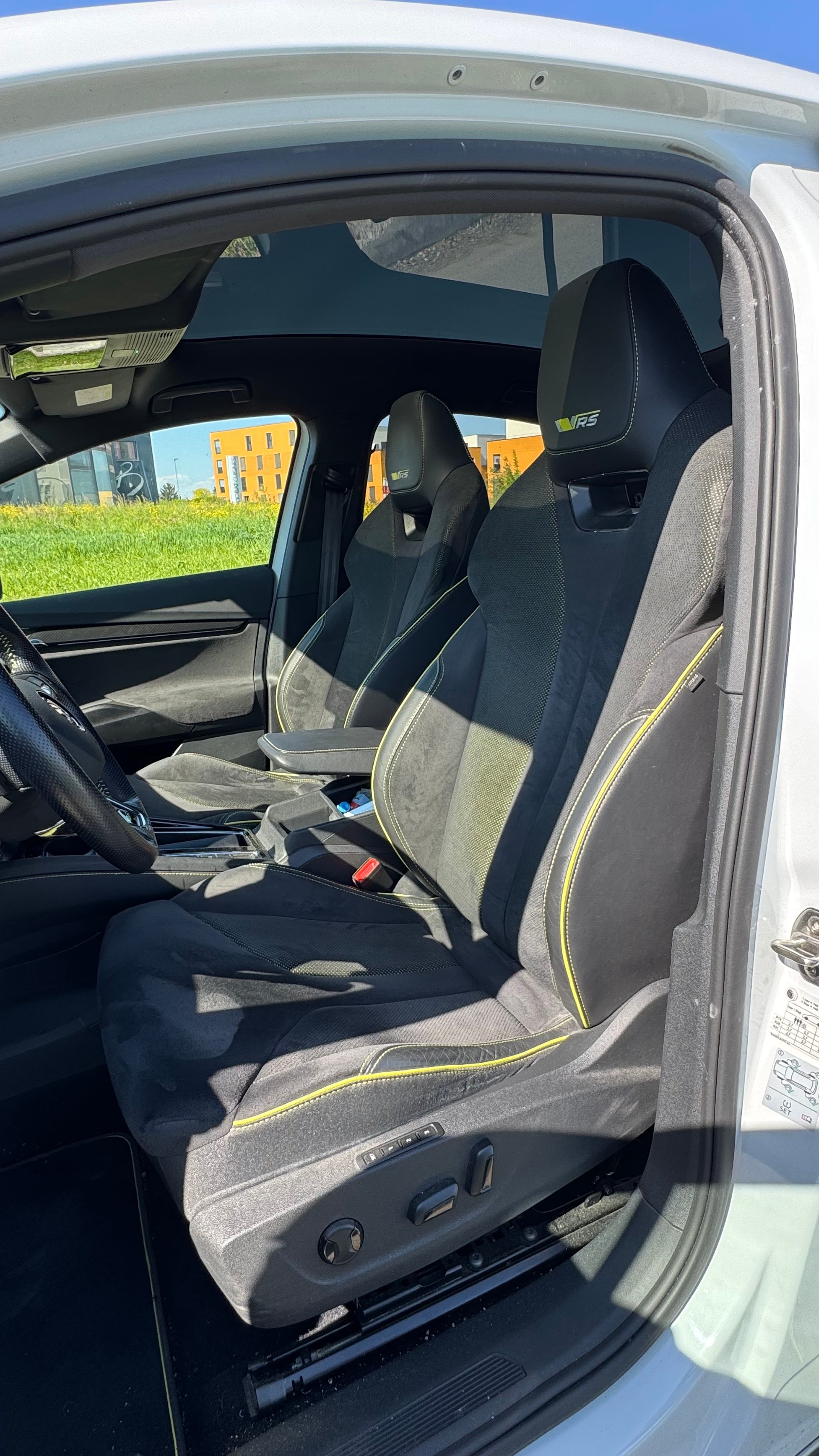 SKODA Enyaq Coupé RS iV 80 4x4-image-6