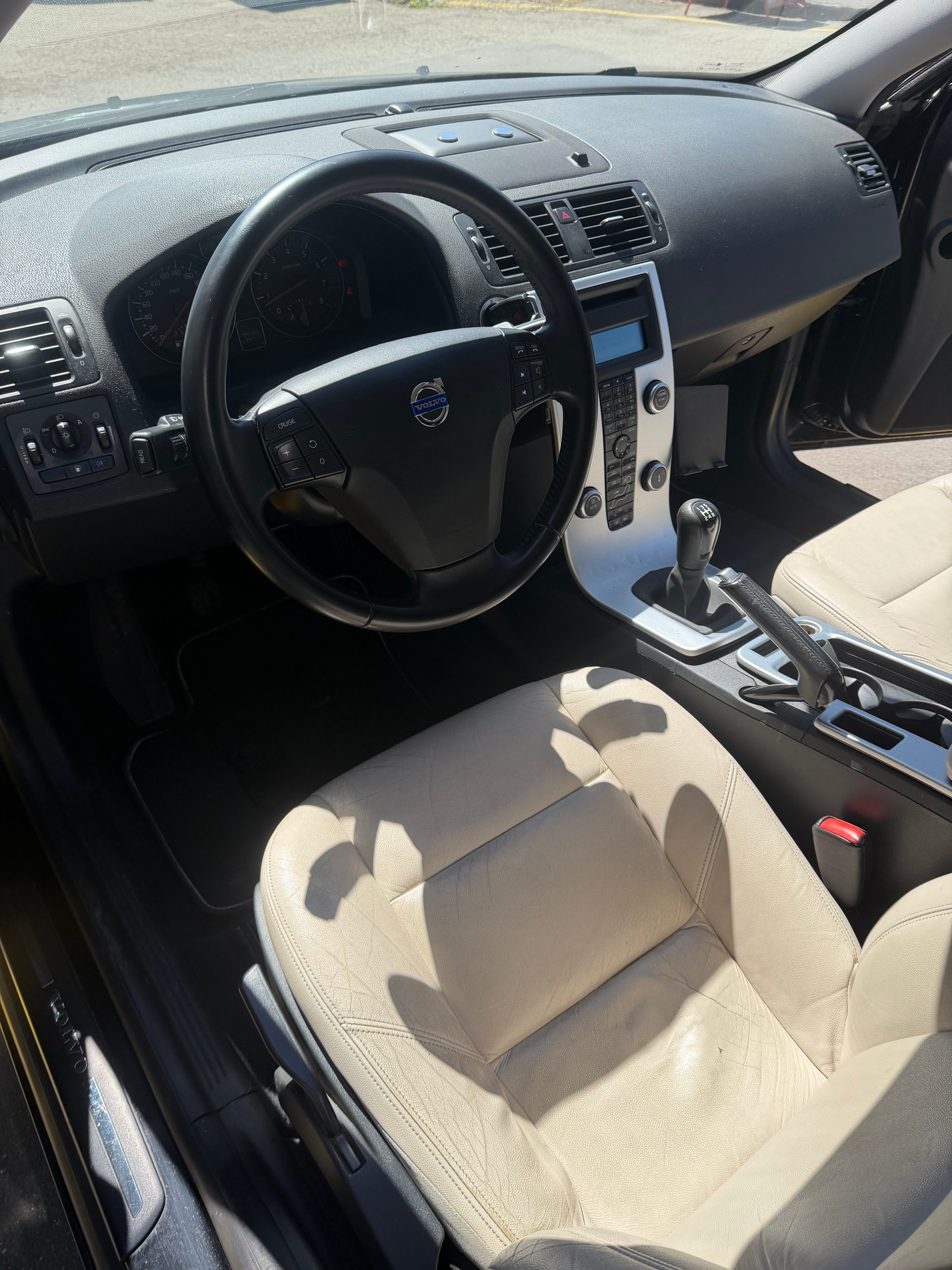 VOLVO V50 2.0 Summum-image-11