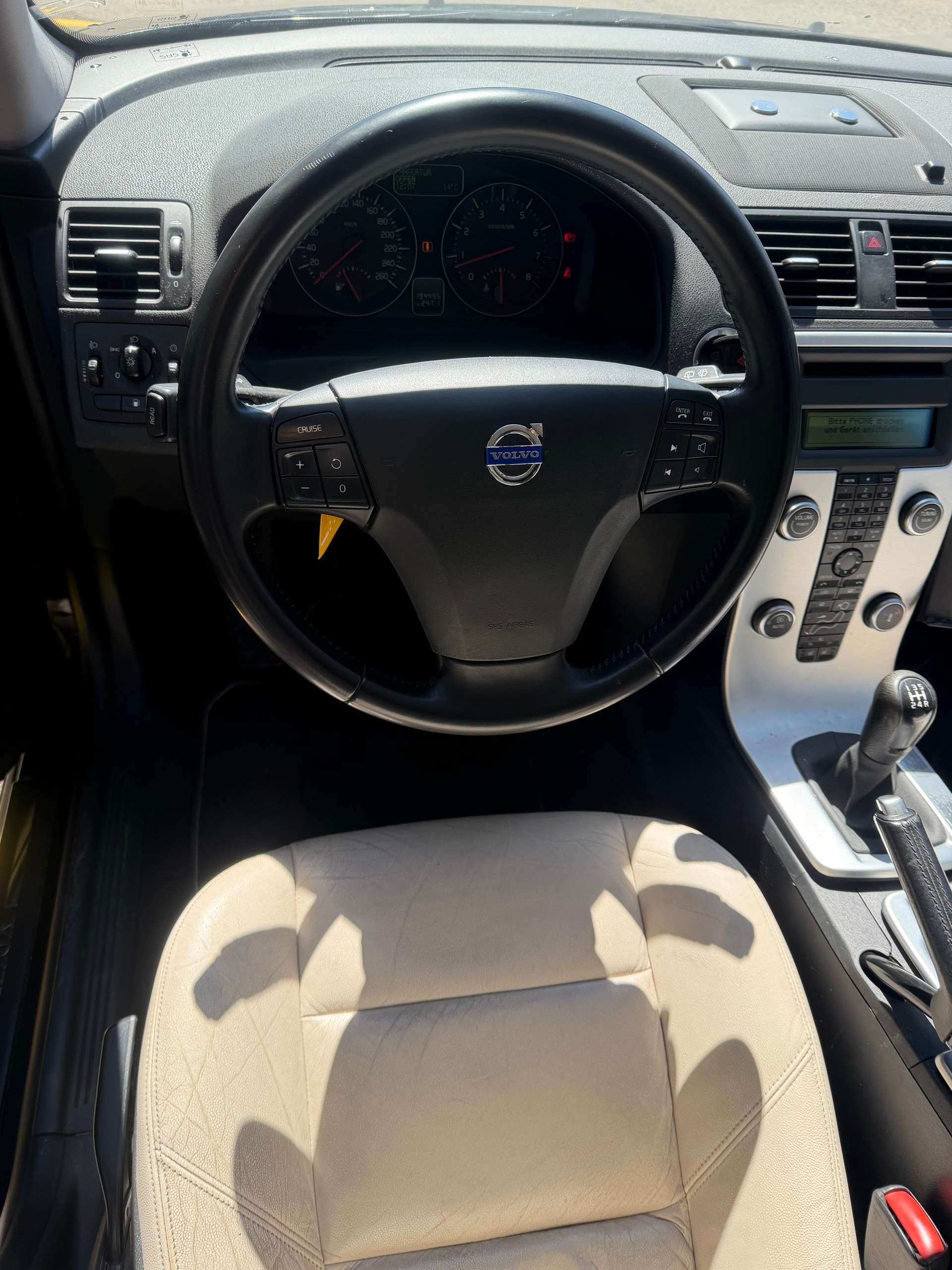 VOLVO V50 2.0 Summum-image-10