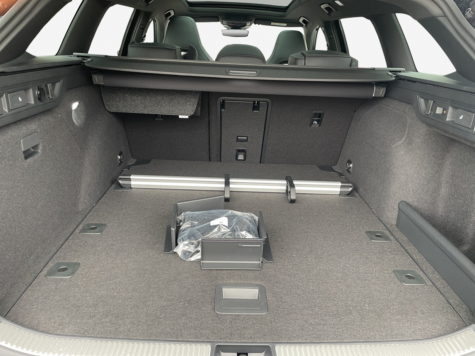 SKODA Superb Combi 2.0 TSI Sportline 4x4 DSG-image-10