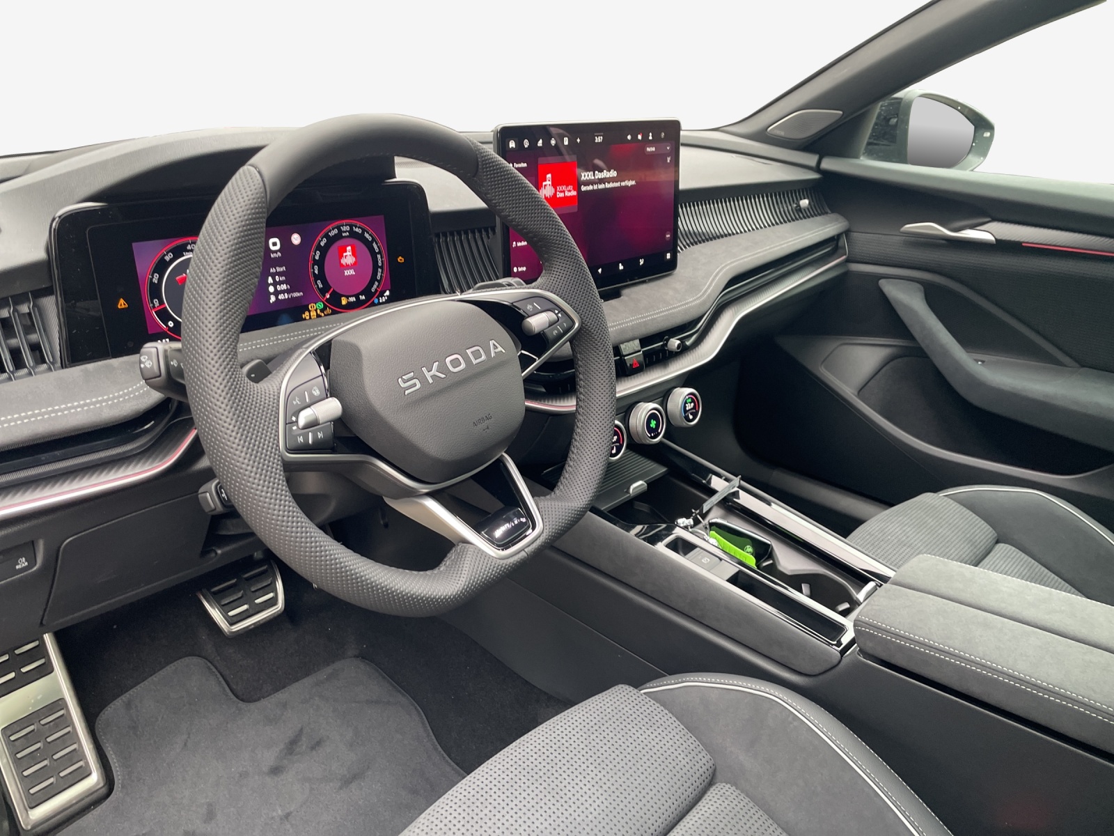 SKODA Superb Combi 2.0 TSI Sportline 4x4 DSG-image-13