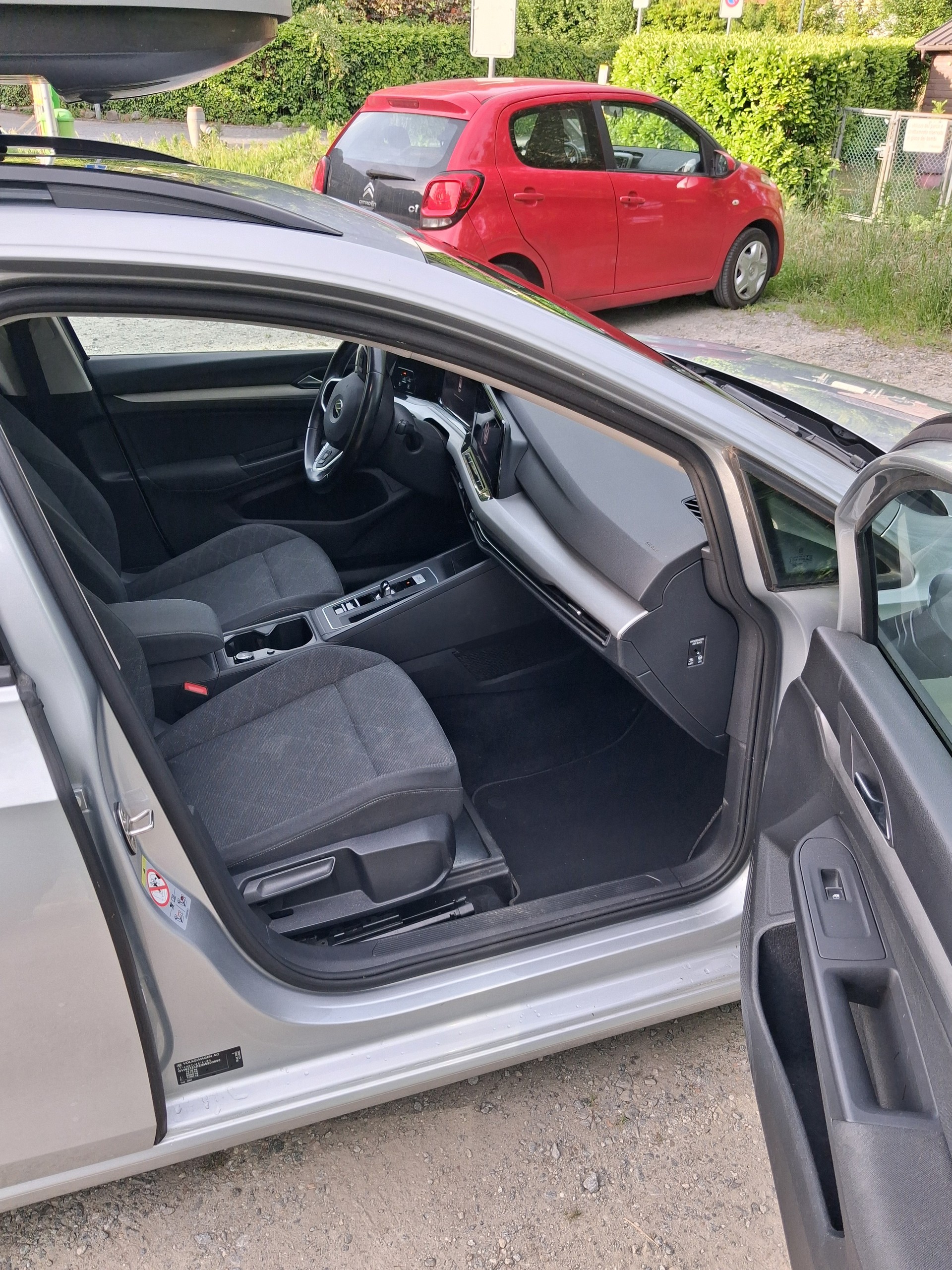 VW 1.0 eTSI Life DSG-image-5