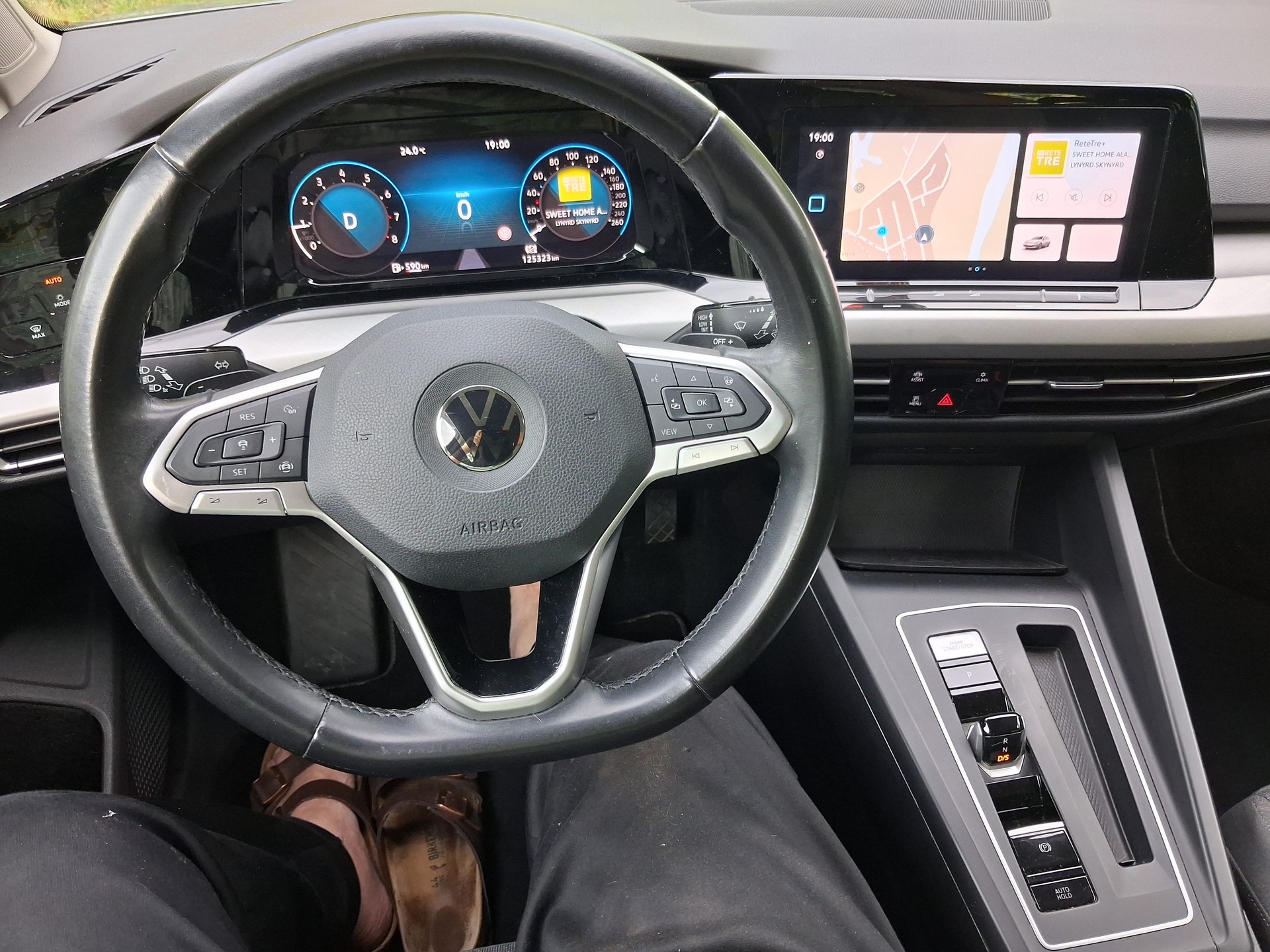 VW 1.0 eTSI Life DSG-image-7