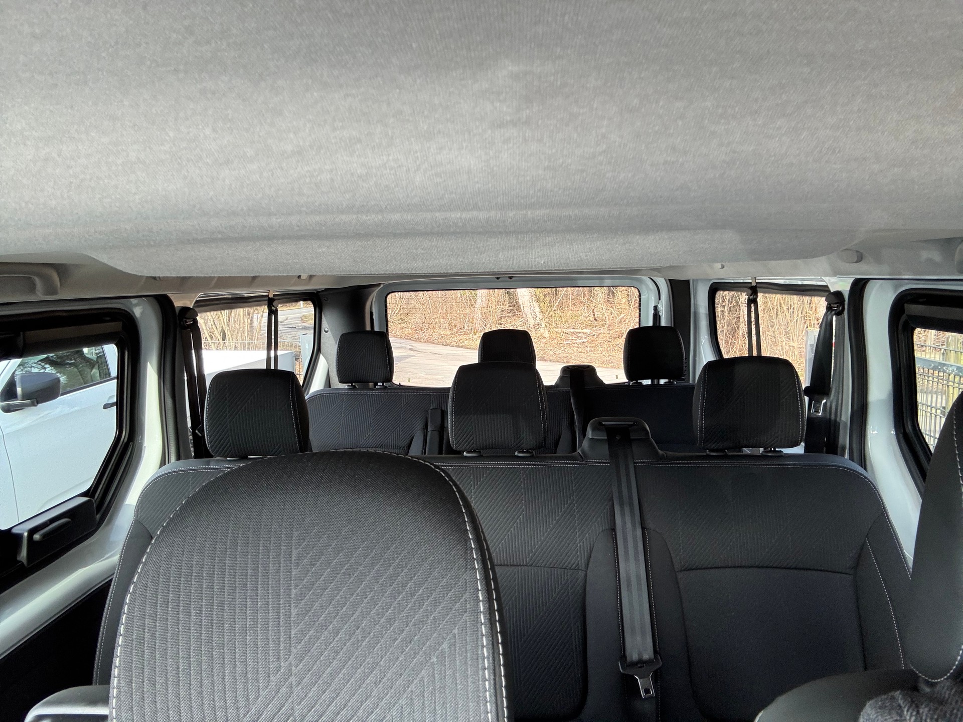 NISSAN Primastar 150 3.0L2H1 Tekna 9 Plätze-image-14