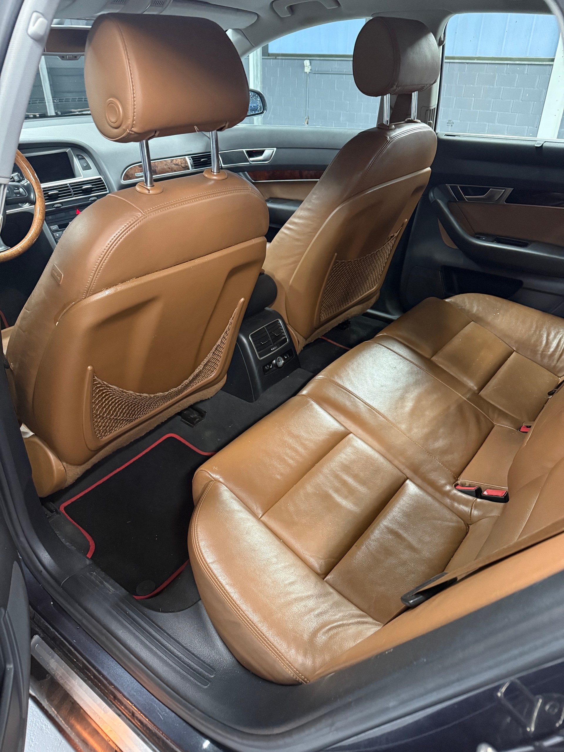 AUDI A6 Limousine 3.0 V6 TDI quattro-image-8