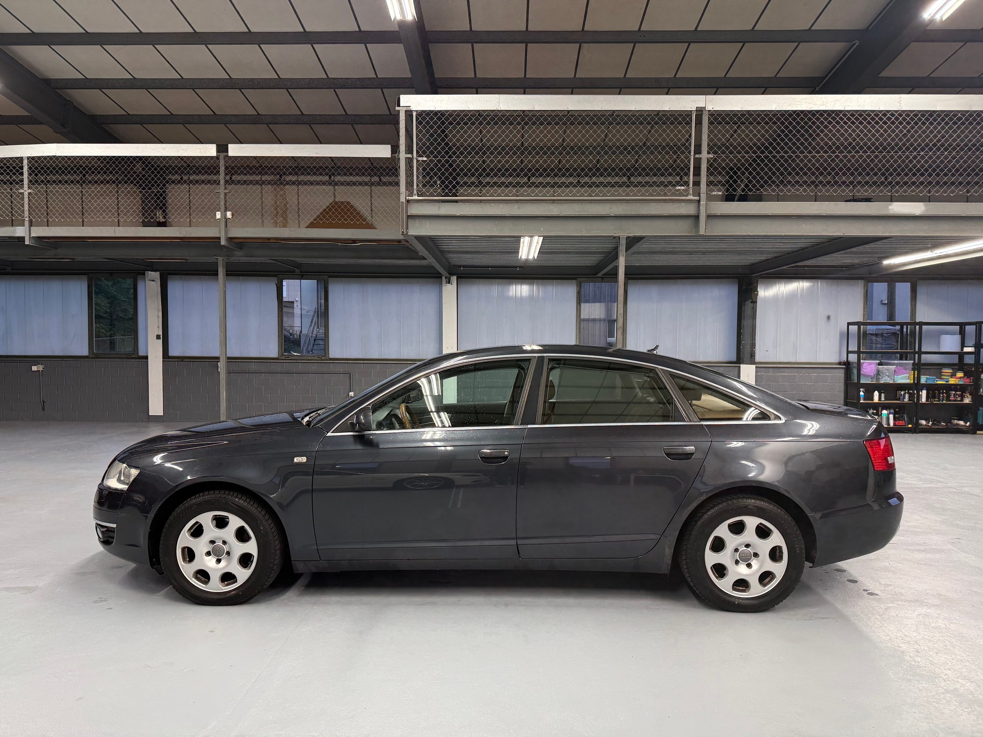 AUDI A6 Limousine 3.0 V6 TDI quattro-image-5