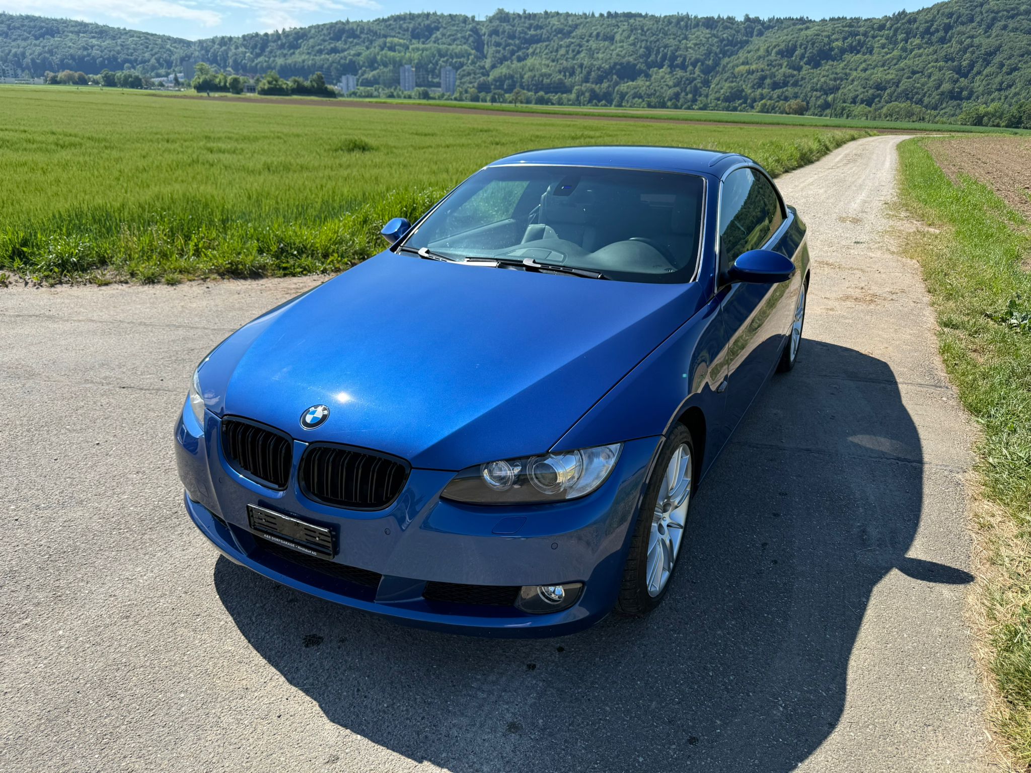 Car photo