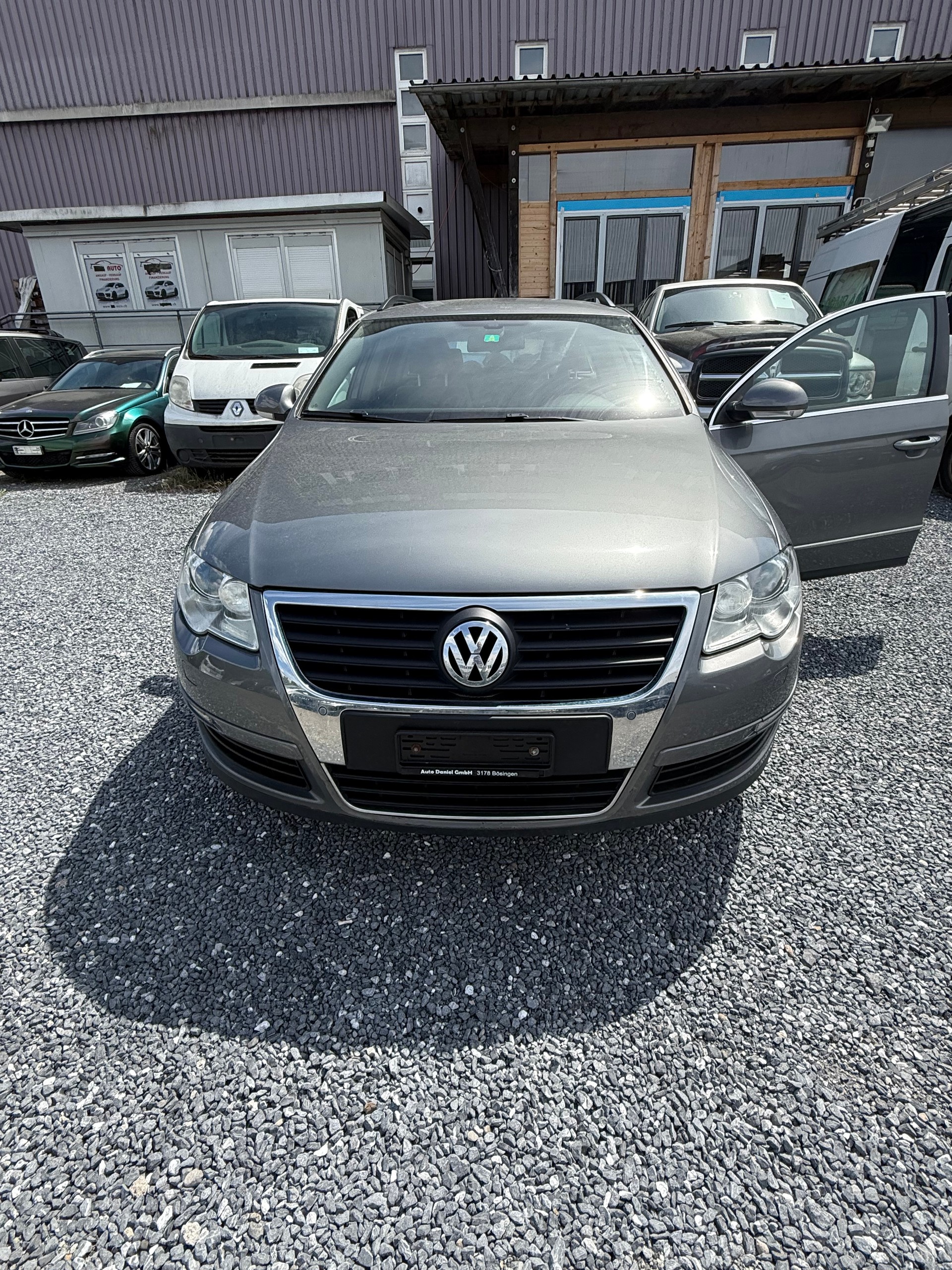 VW Passat Variant 2.0T FSI Sportline-image-0
