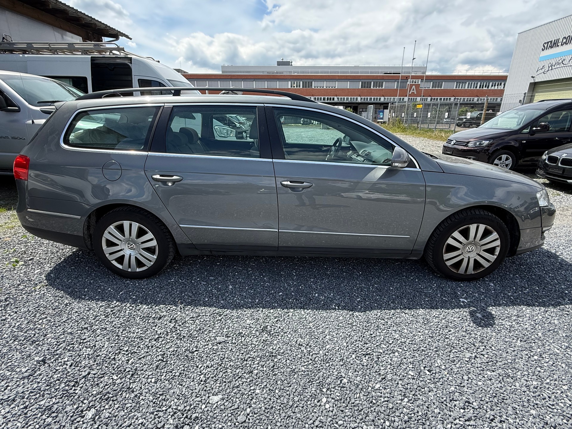VW Passat Variant 2.0T FSI Sportline-image-2