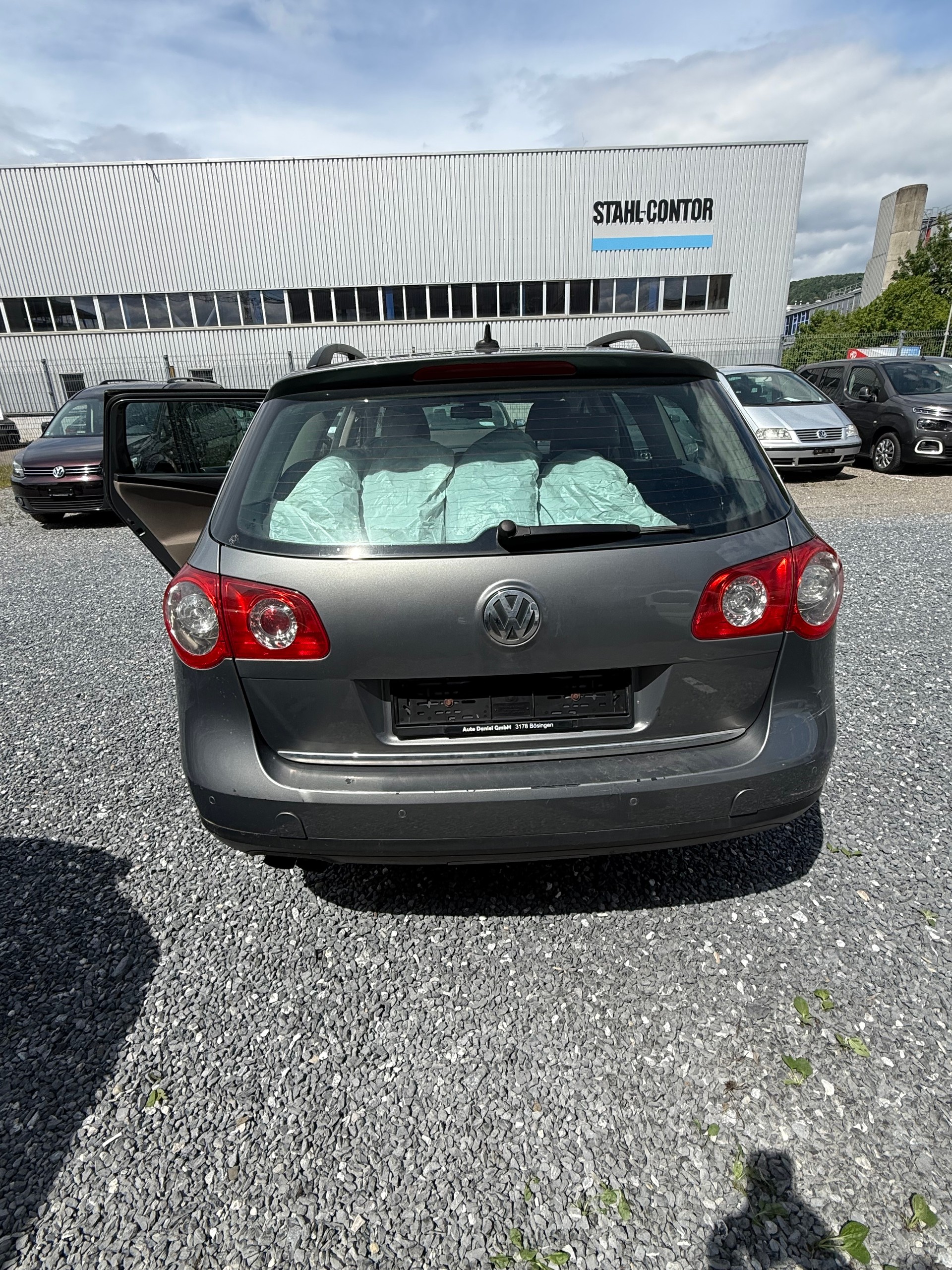 VW Passat Variant 2.0T FSI Sportline-image-6