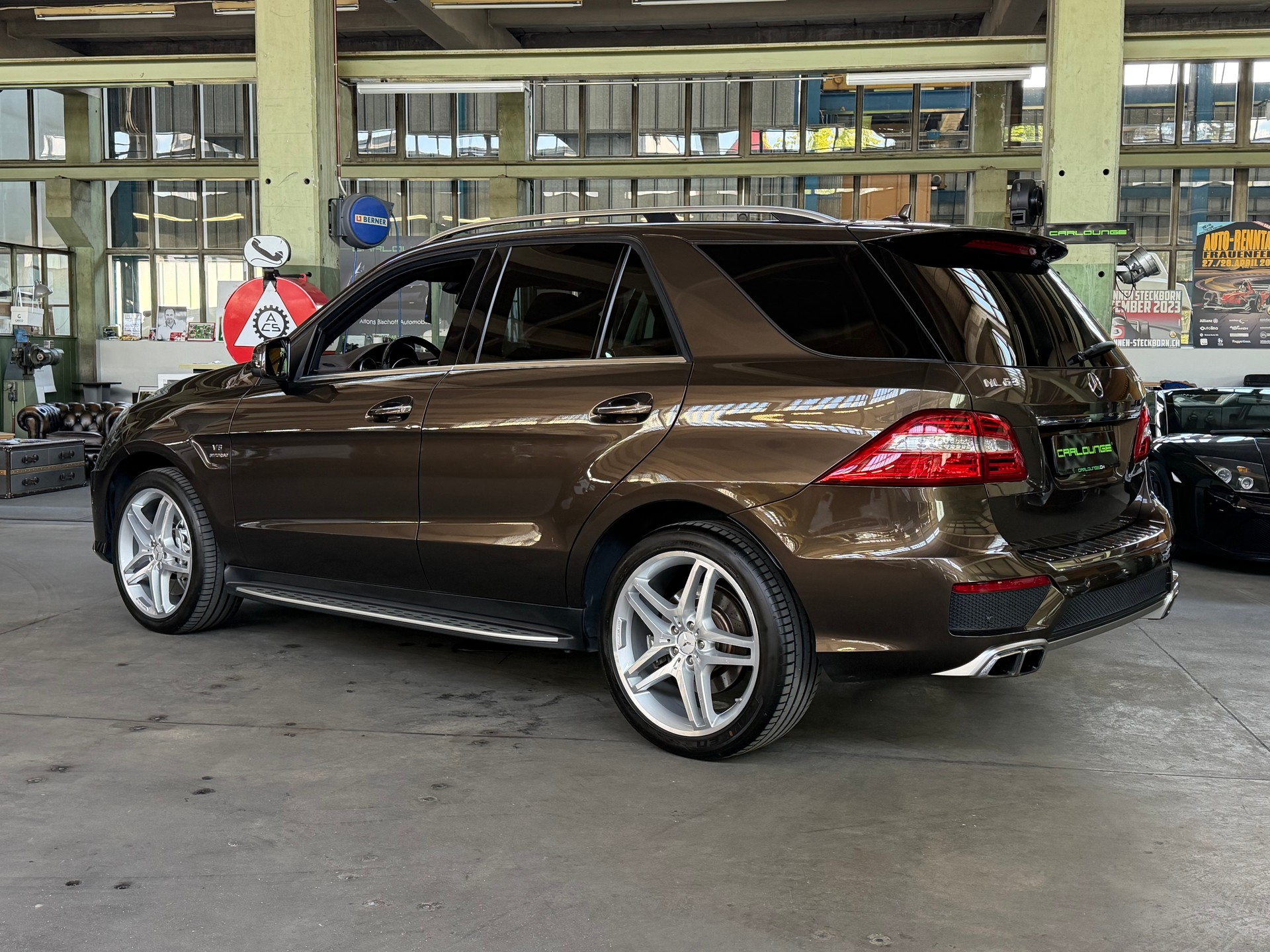 MERCEDES-BENZ ML 63 AMG 4Matic *** AMG Driver Package *** Speedshift Automat-image-22