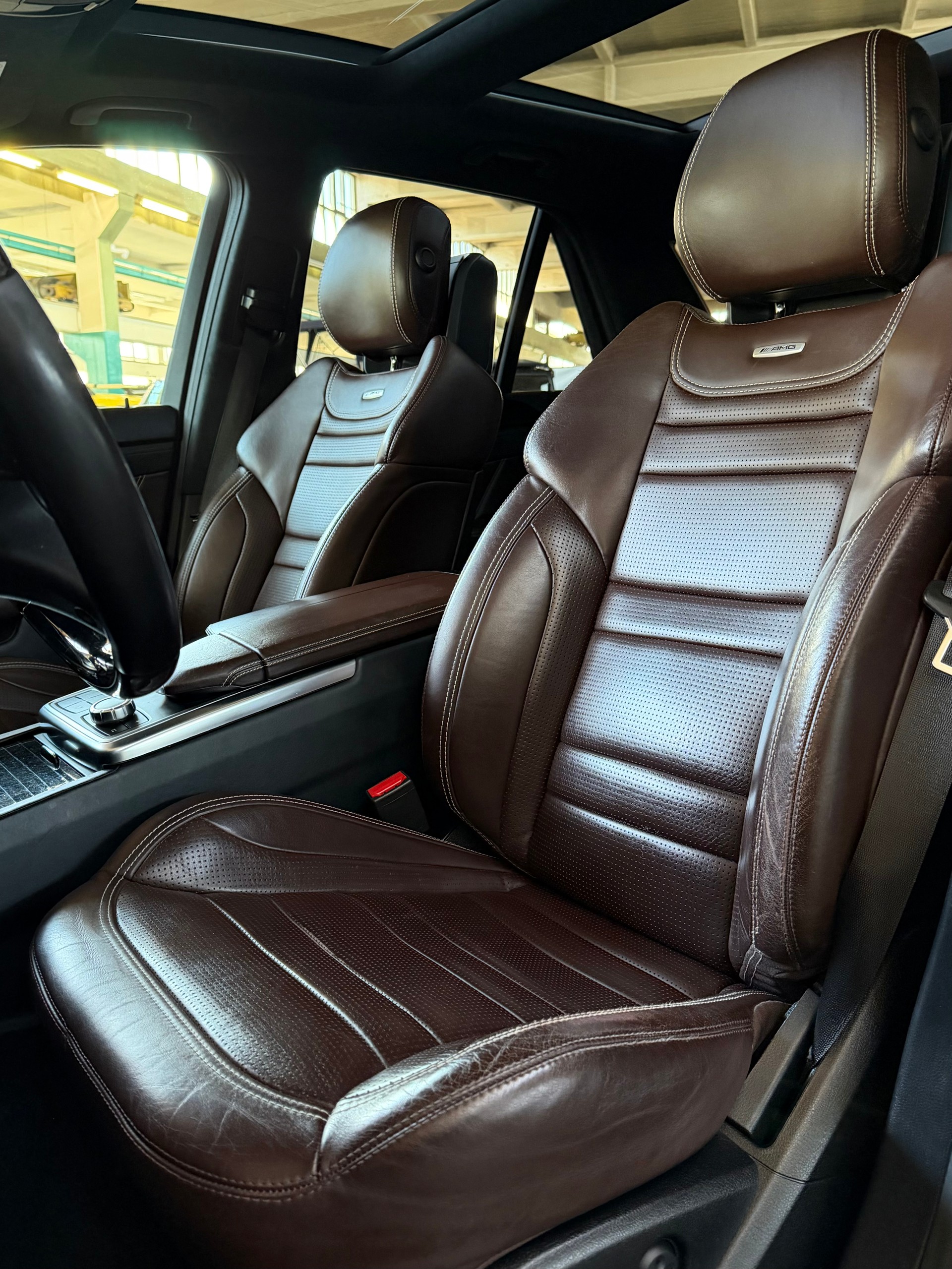 MERCEDES-BENZ ML 63 AMG 4Matic *** AMG Driver Package *** Speedshift Automat-image-4