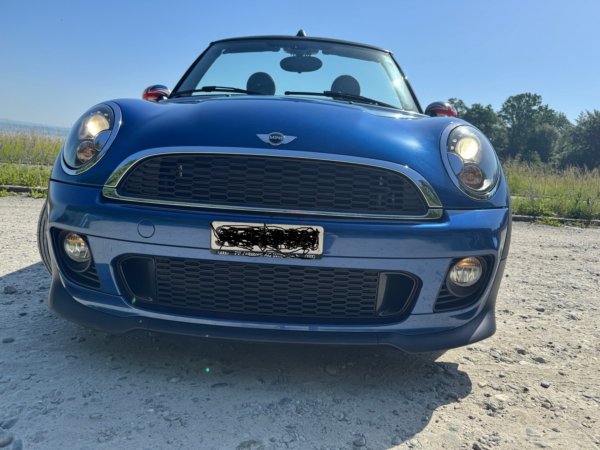 MINI 1.6i Cooper-image-1