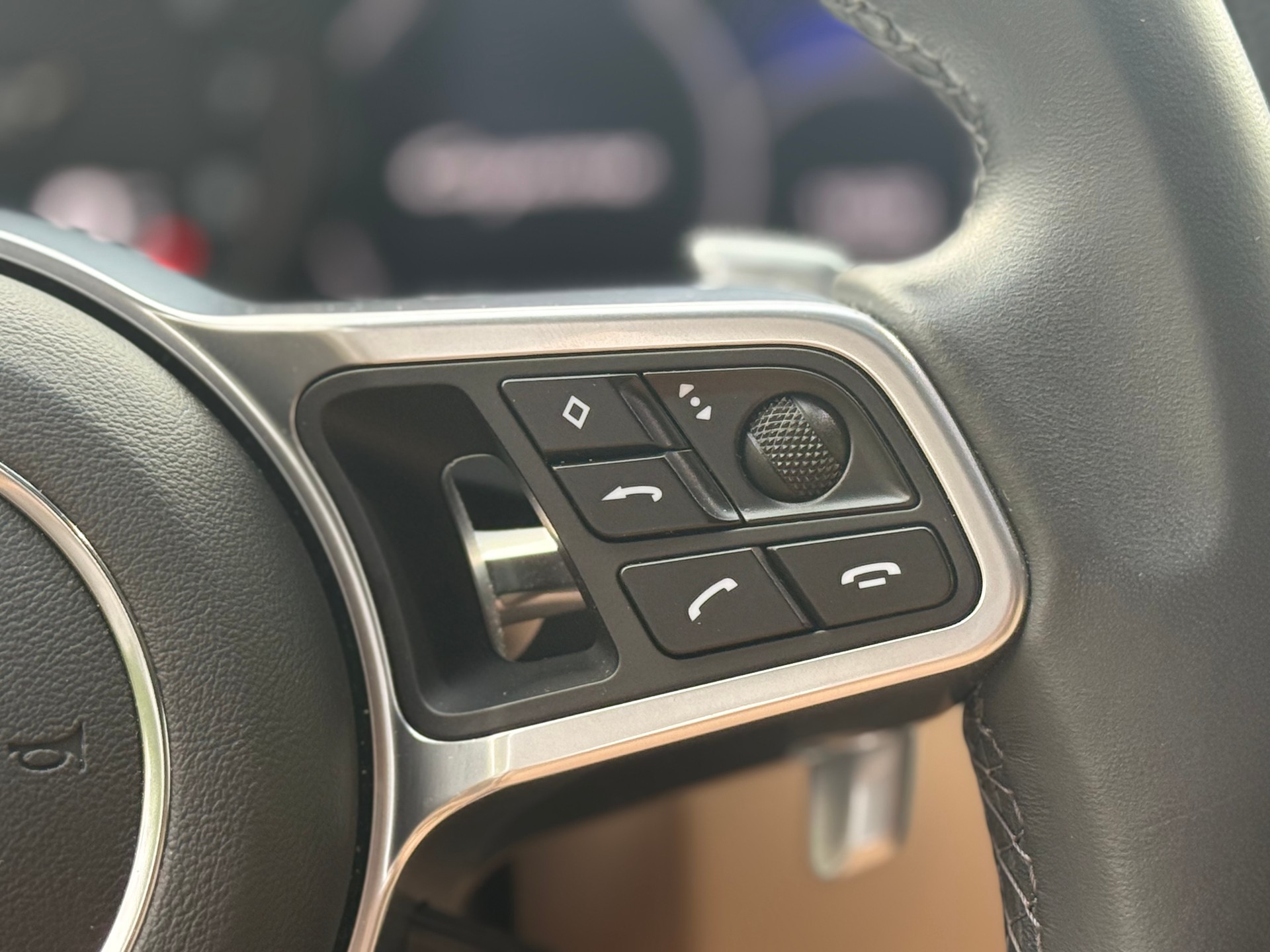 PORSCHE Cayenne Coupé-image-15