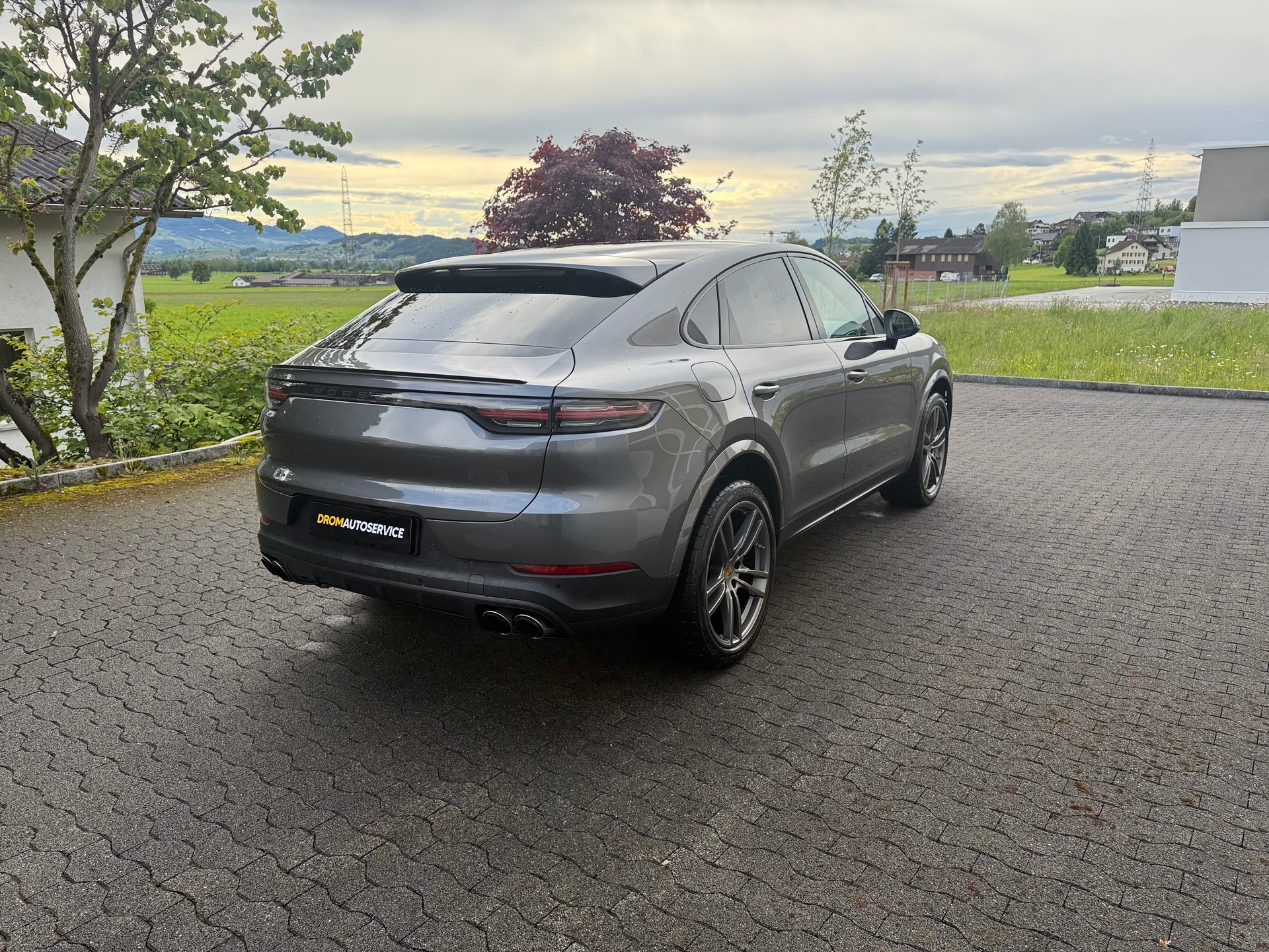 PORSCHE Cayenne Coupé-image-5