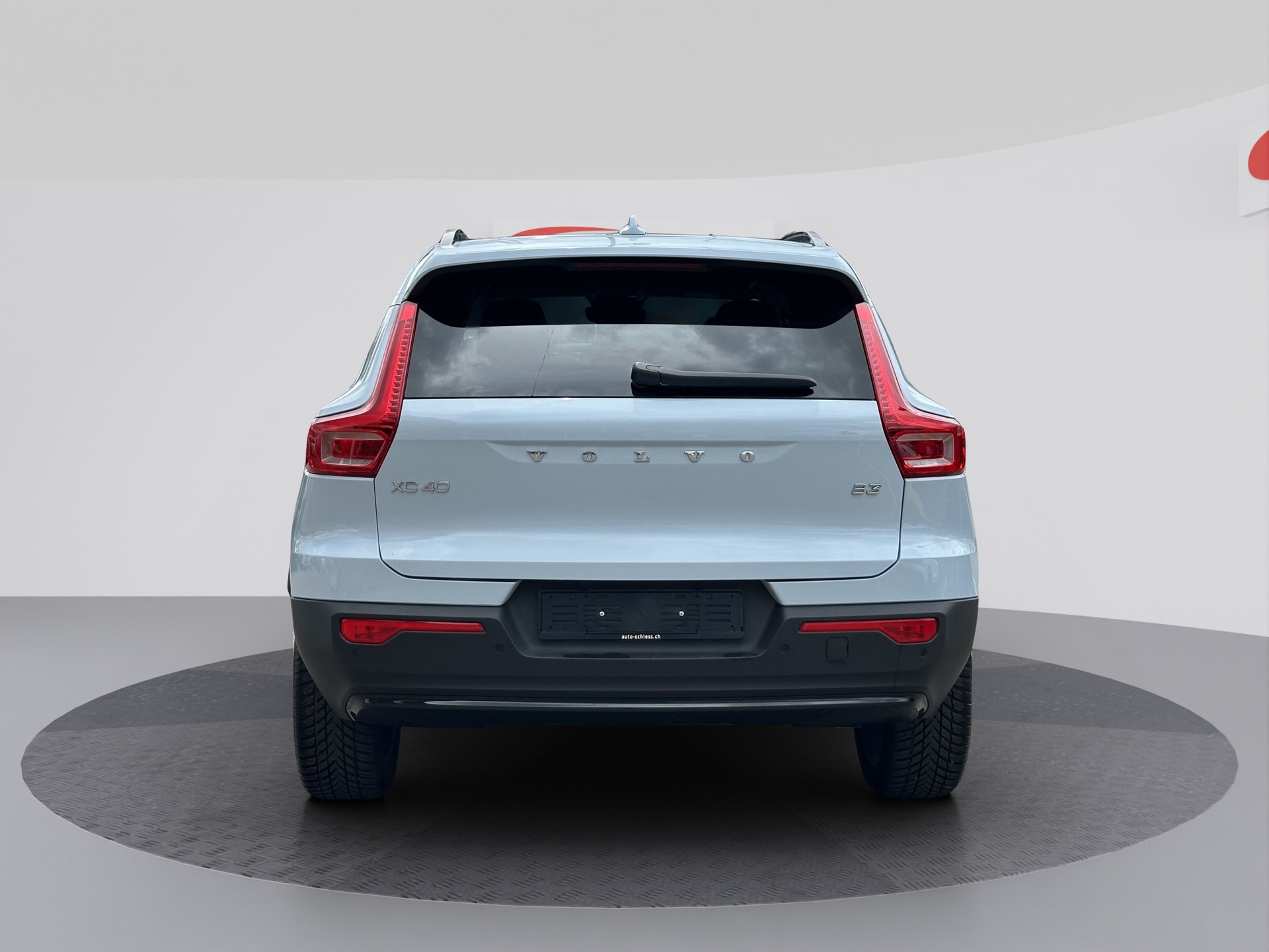 VOLVO XC40 B3 Benzin Mild Hybrid Plus Dark DCT-image-3