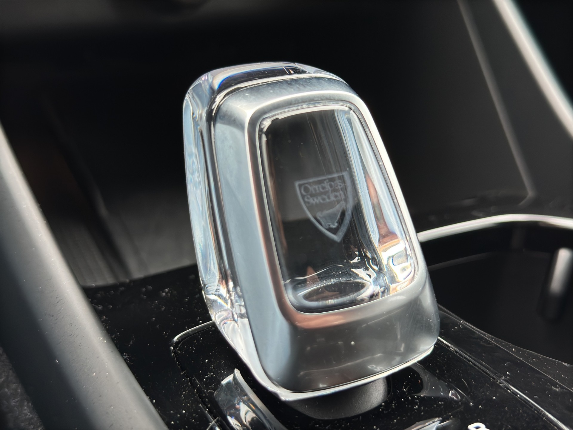 VOLVO XC40 B3 Benzin Mild Hybrid Plus Dark DCT-image-15