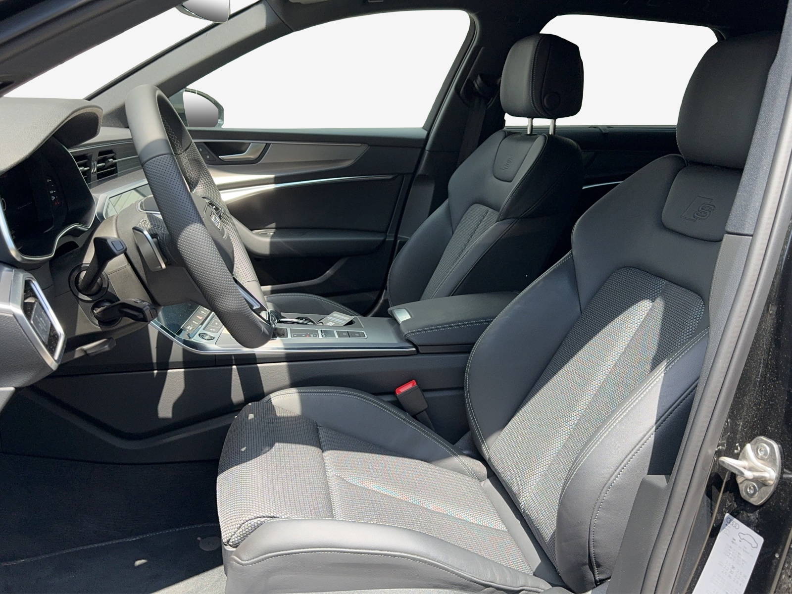 AUDI A6 Avant 45 TFSI S line S-tronic quattro-image-6
