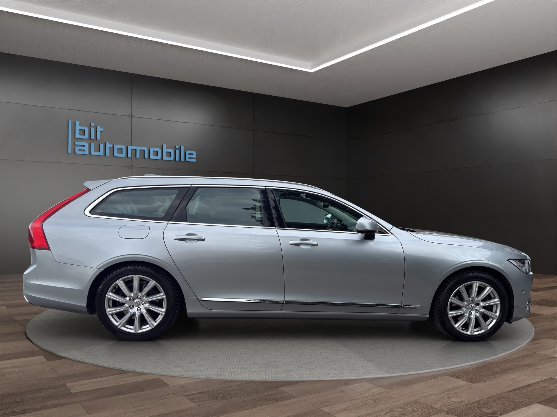 VOLVO V90 D4 Inscription Geartronic-image-8