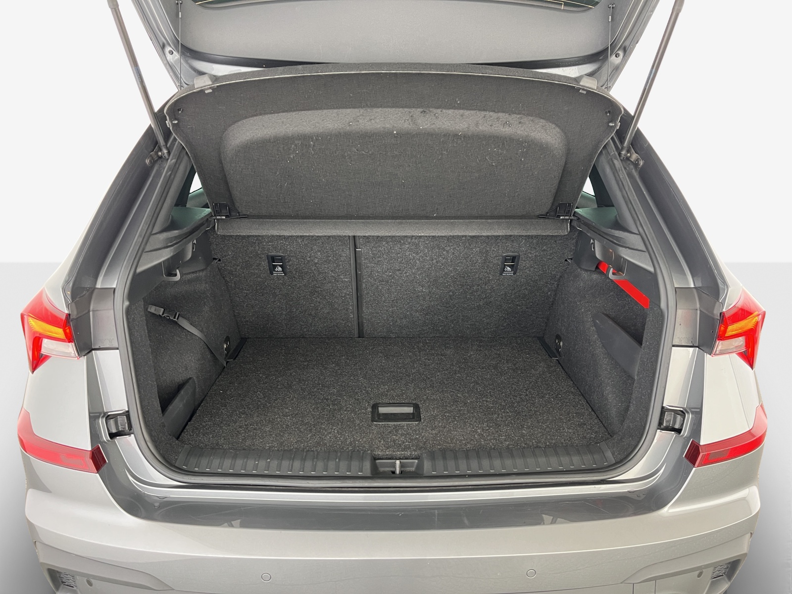 SKODA Kamiq 1.0 TSI Selection DSG-image-12