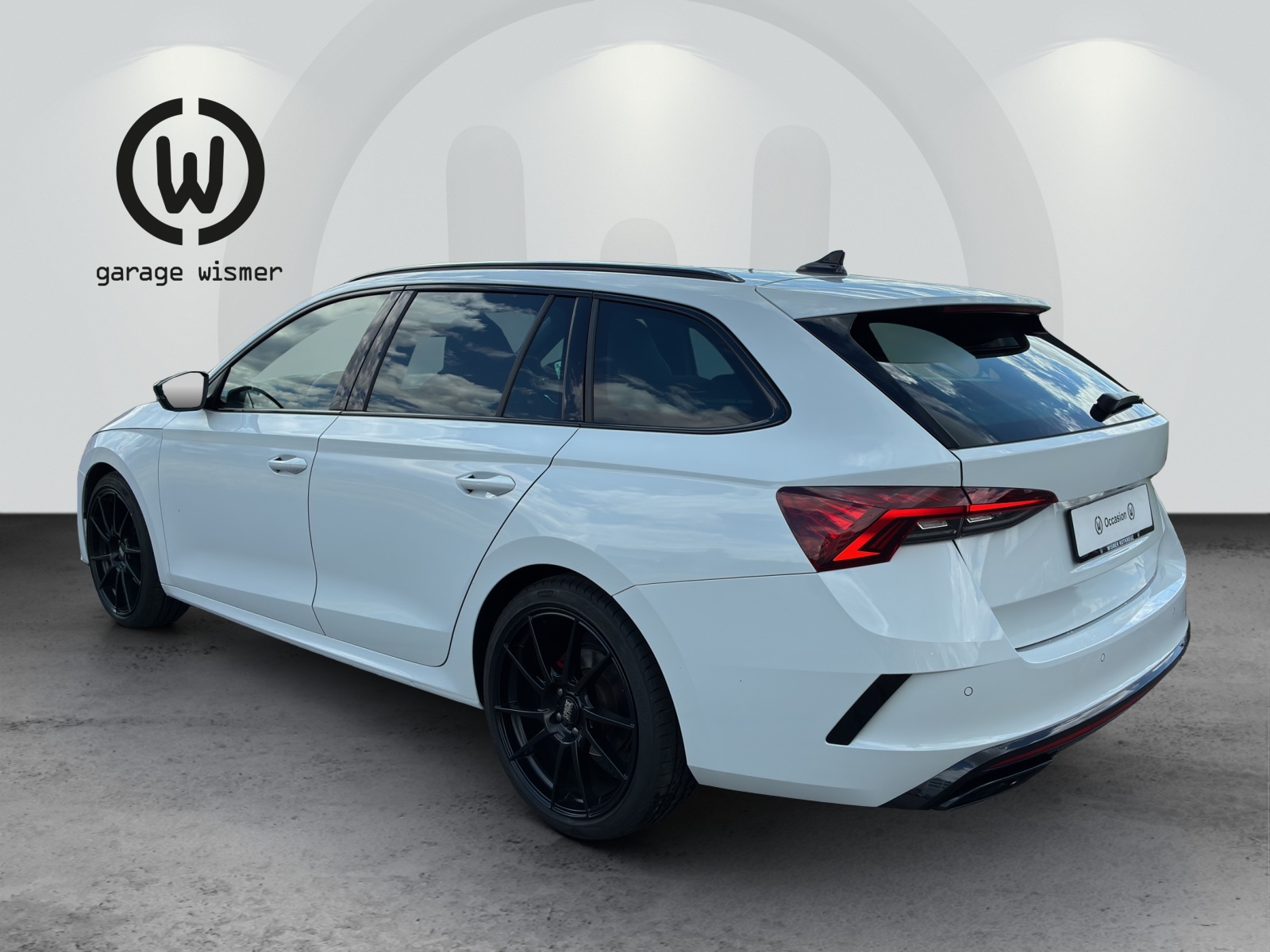 SKODA Octavia Combi 2.0 TDI DSG RS 4x4-image-2